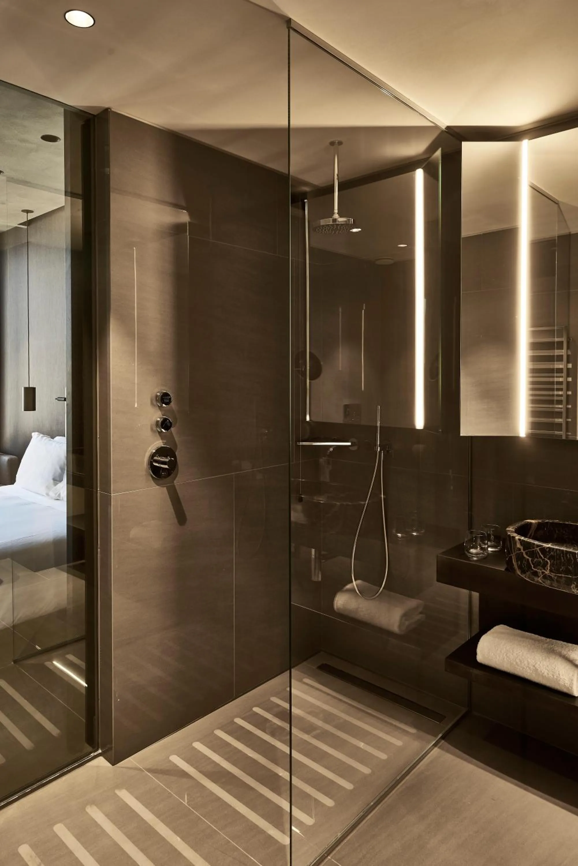 Bathroom, Bed in Hotel VIU Milan, a Member of Design Hotels