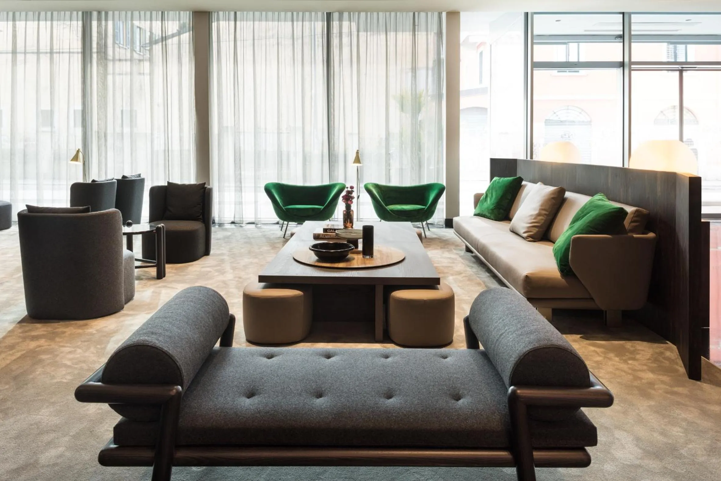 Lobby or reception in Hotel VIU Milan, a Member of Design Hotels