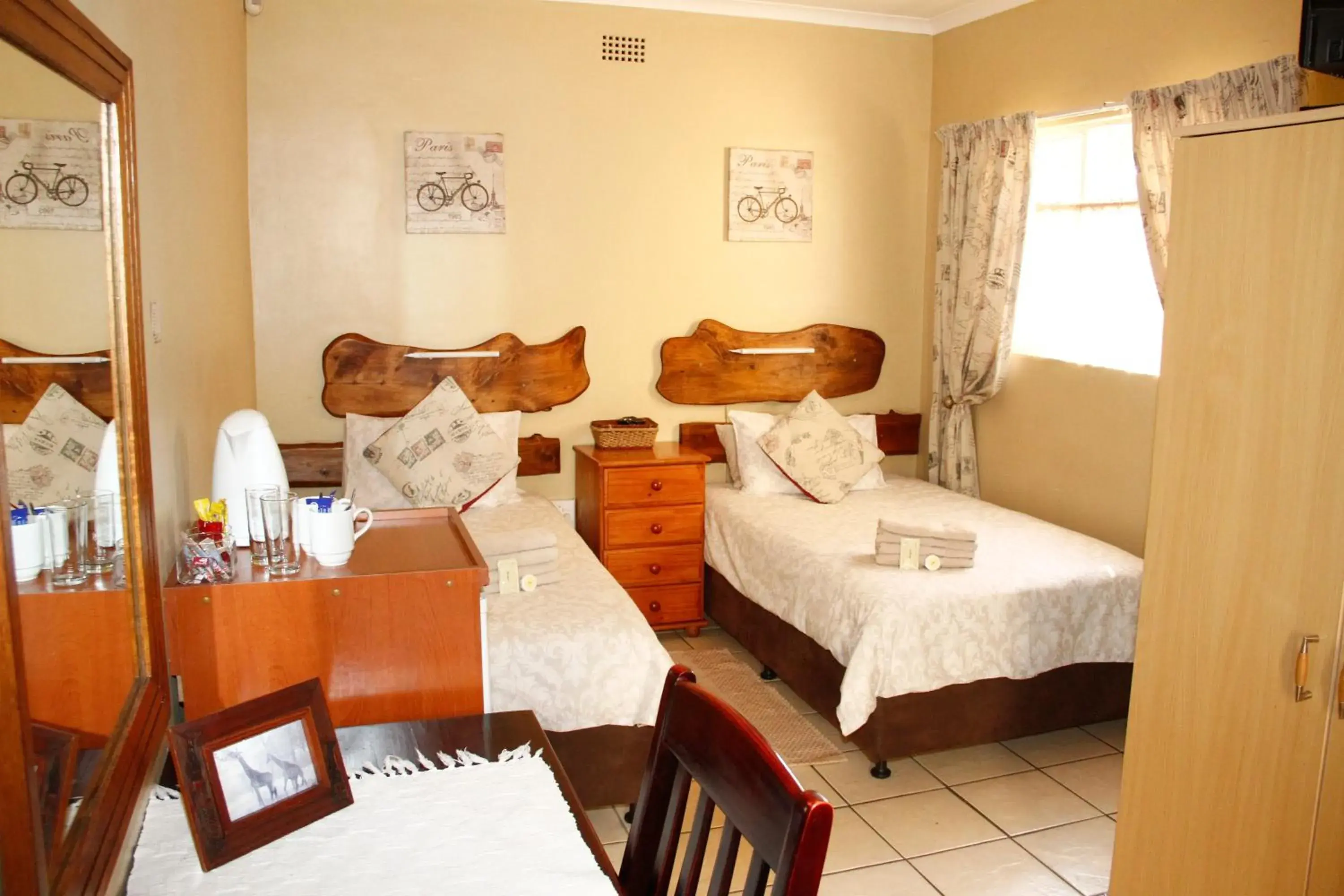 Twin Room in Kalahari Guest House Twin Room in Kalahari Guest House