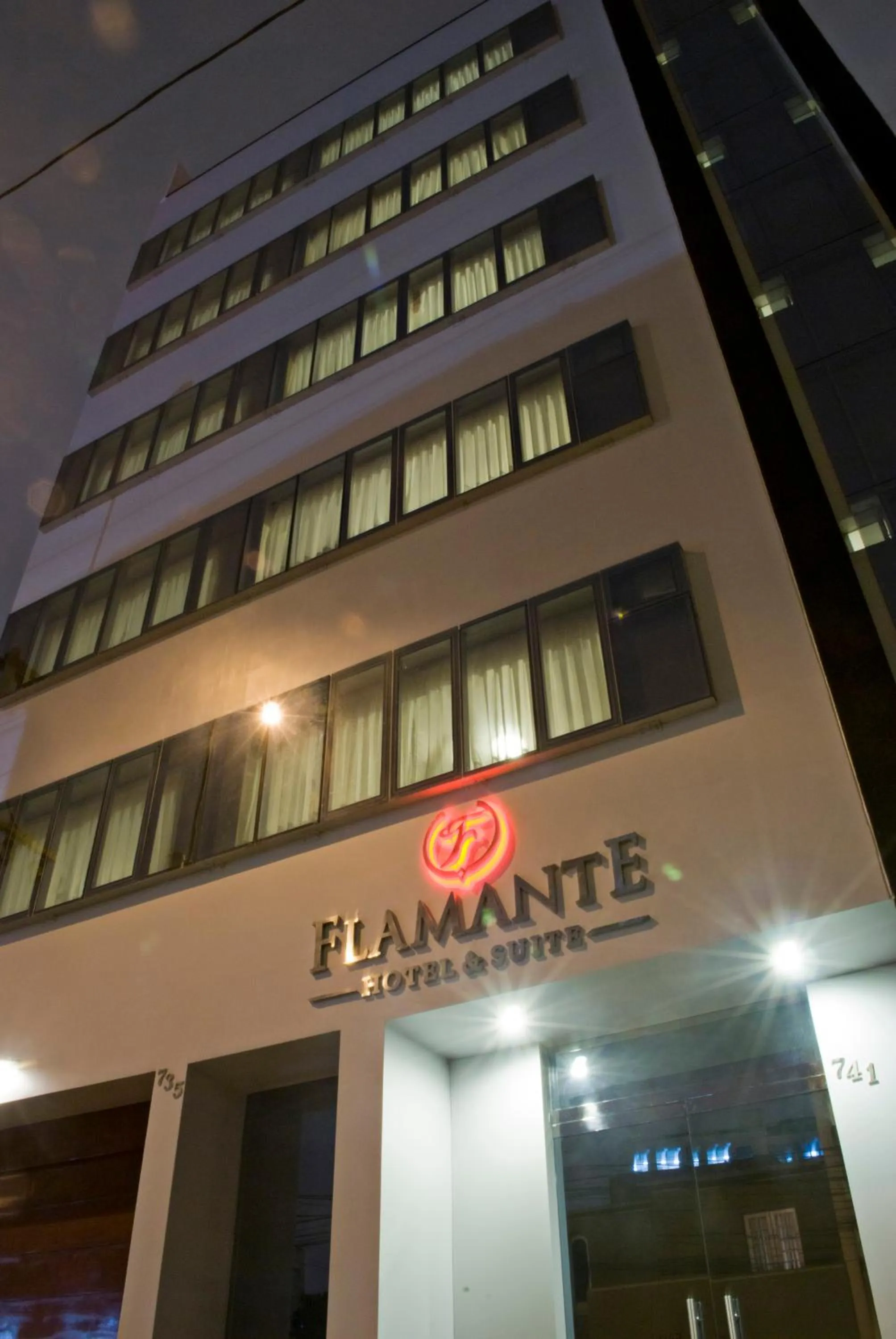 Facade/entrance in Flamante Hotel & Suite