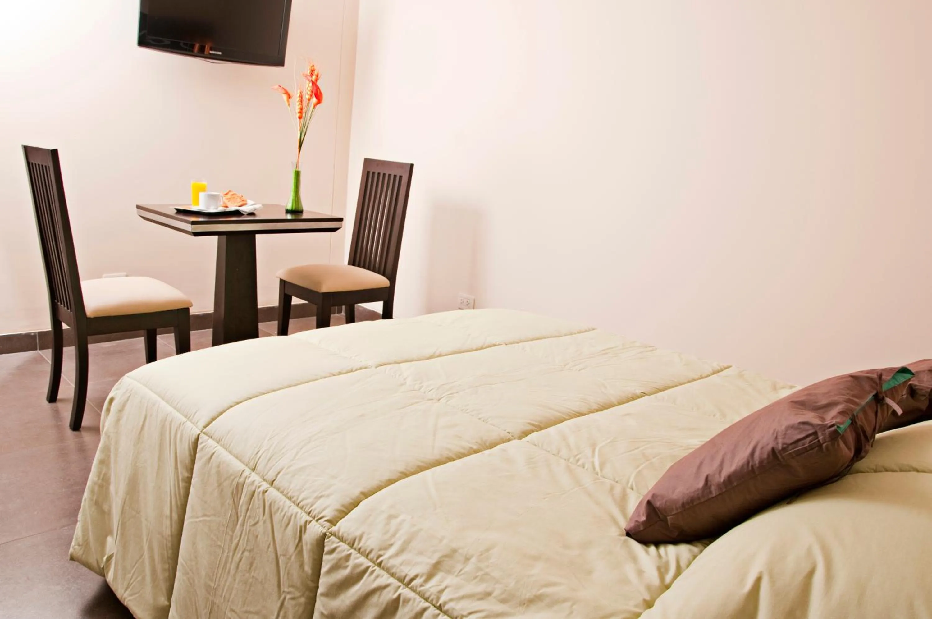 Flamante Hotel & Suite