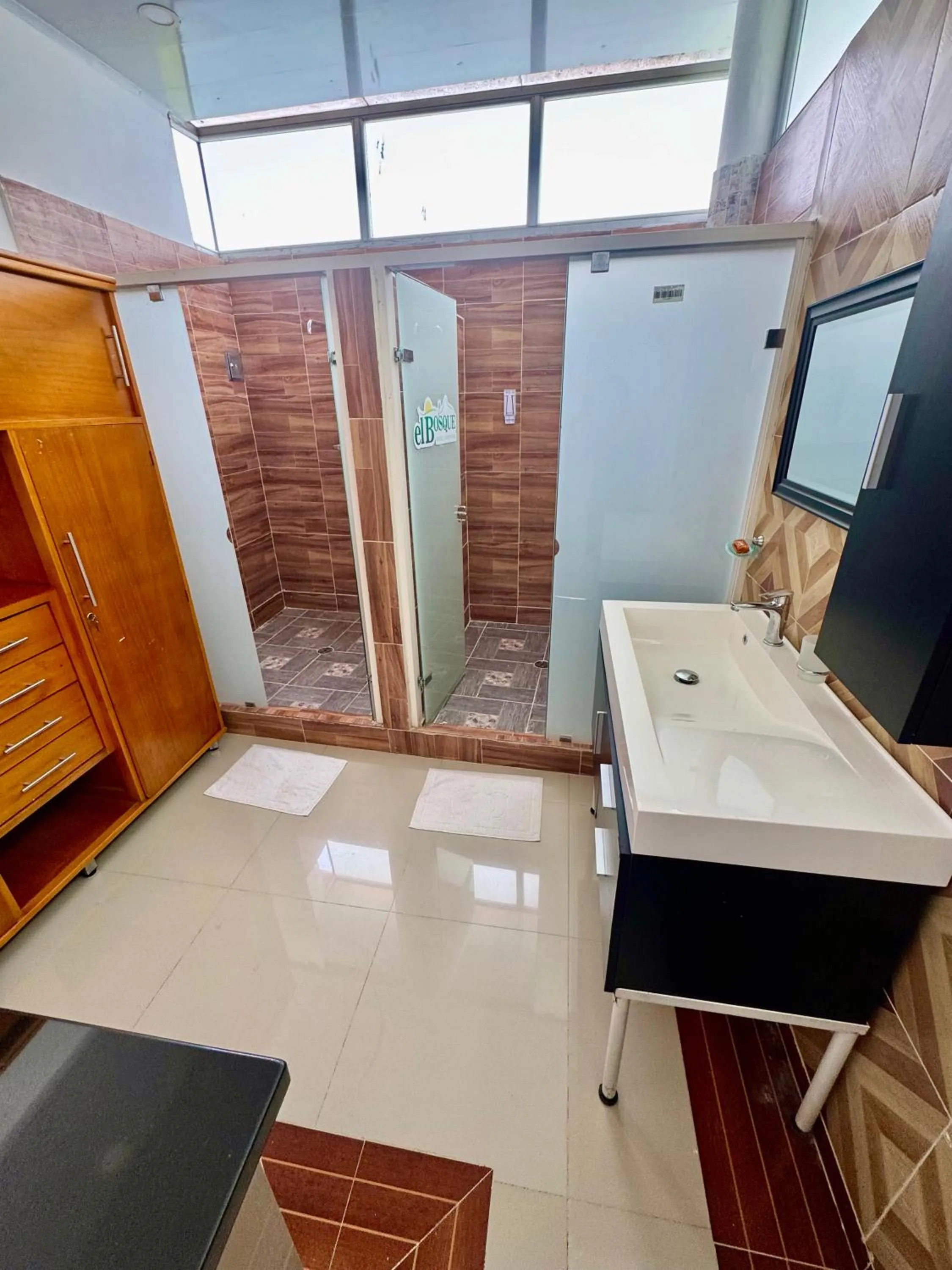 Shower in Hotel El Bosque Valledupar