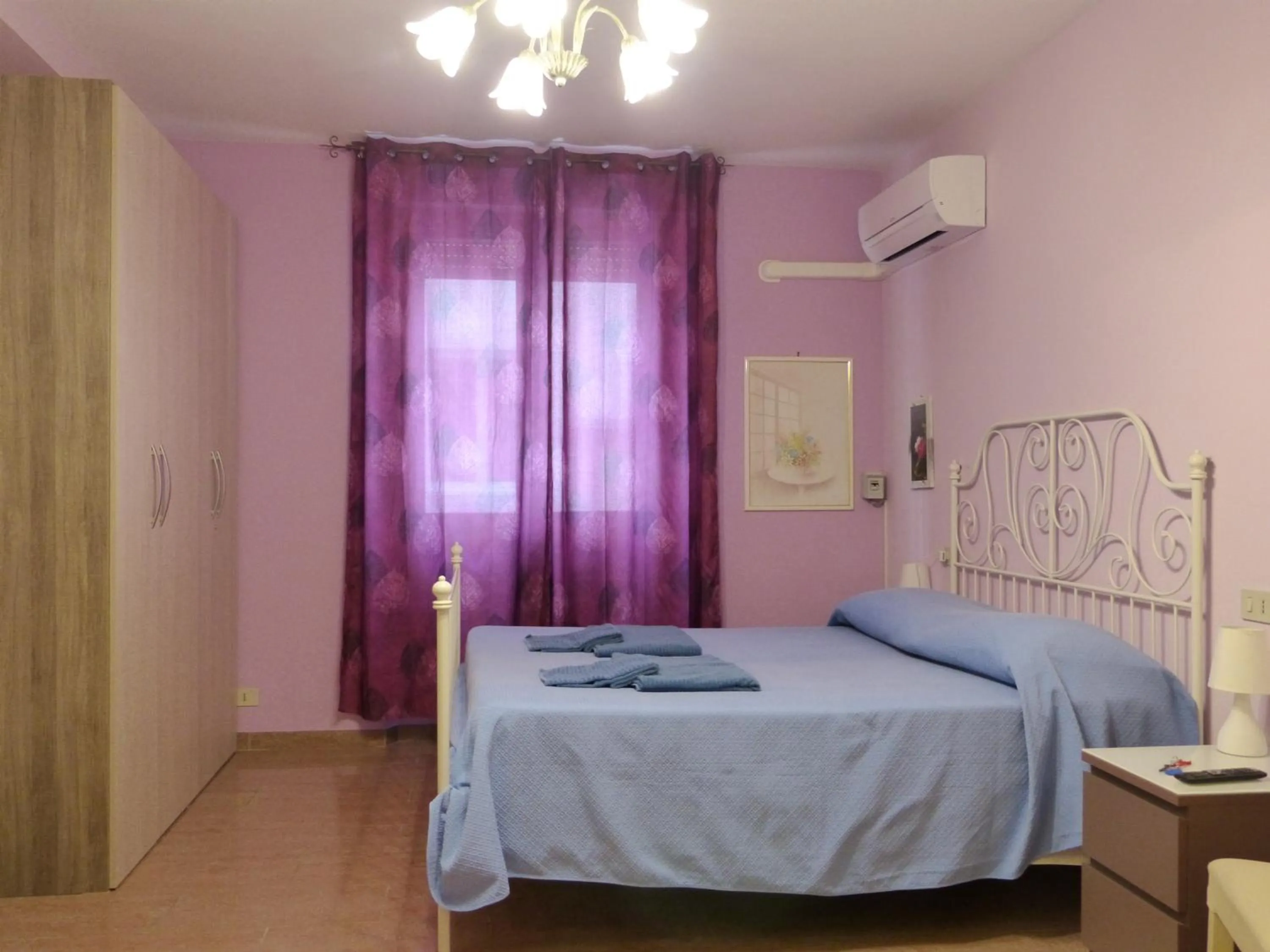 Photo of the whole room, Bed in Elisir b&b