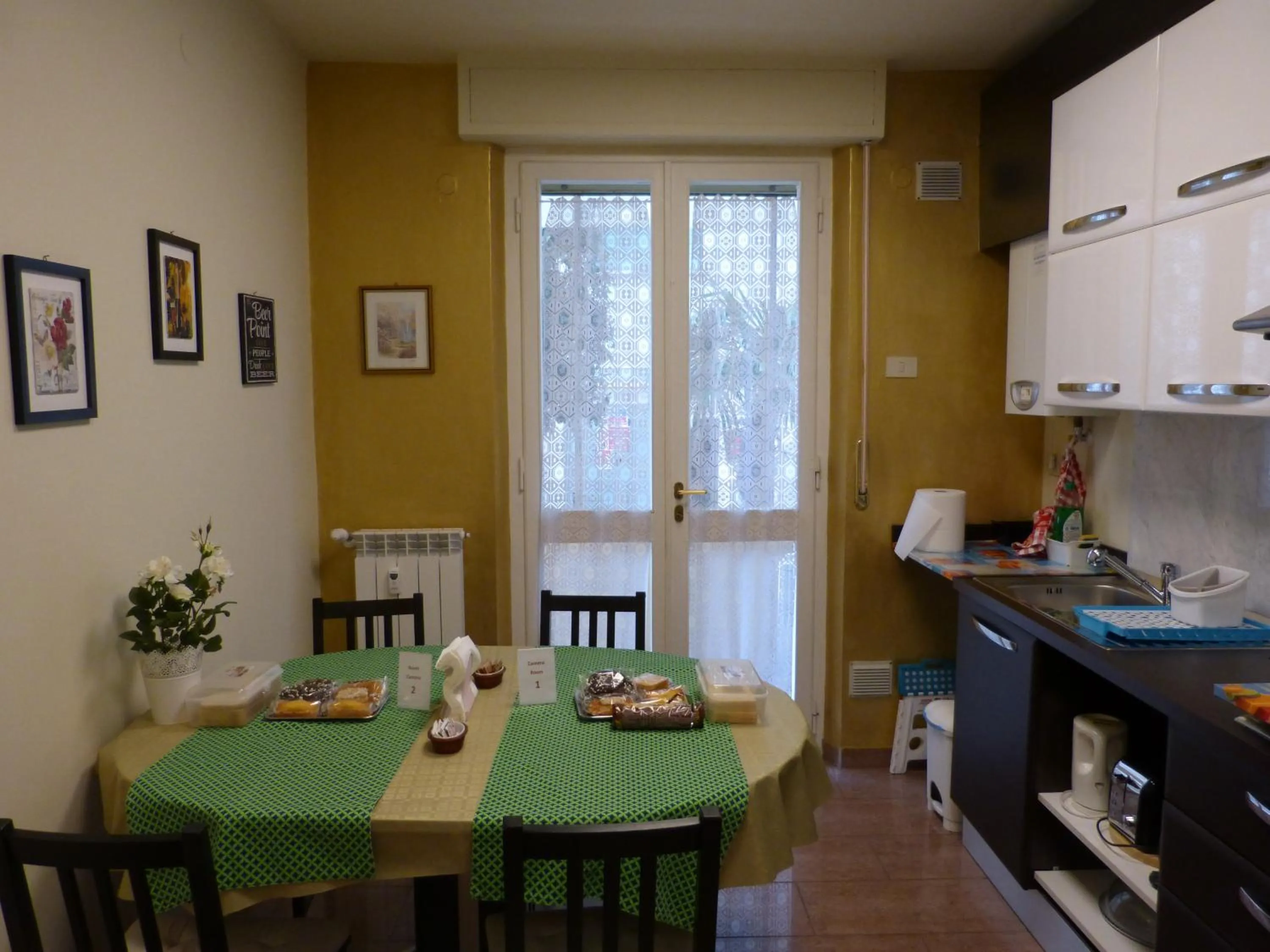 Breakfast in Elisir b&b