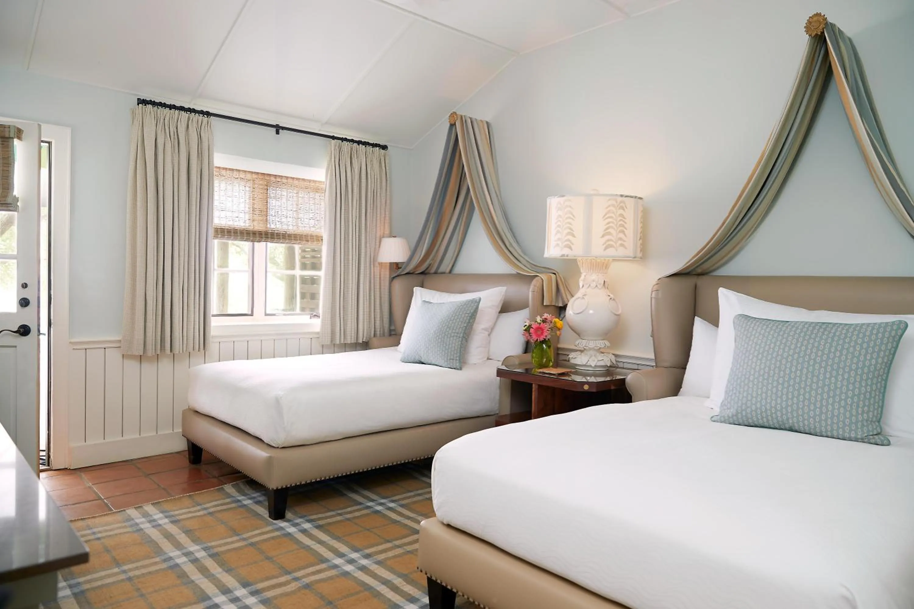 Photo of the whole room, Bed in Lake Austin Spa Resort - All Inclusive