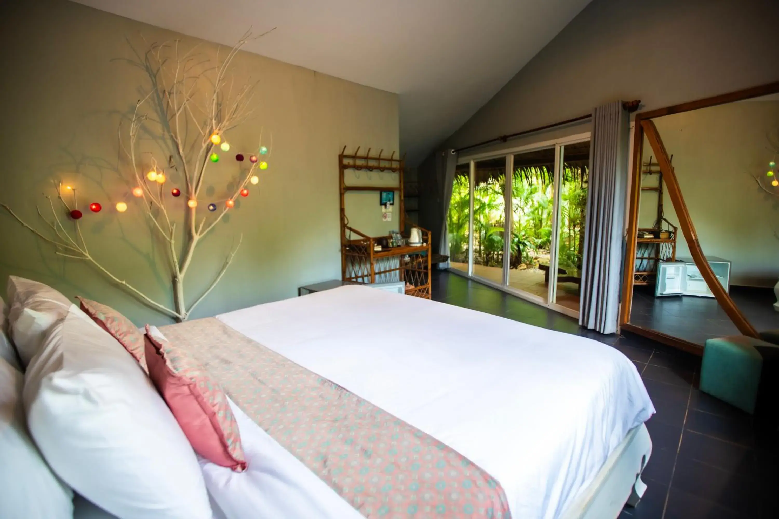 Deluxe Bungalow with Garden View - single occupancy in Sabay Beach Deluxe Bungalow with Garden View - single occupancy in Sabay Beach