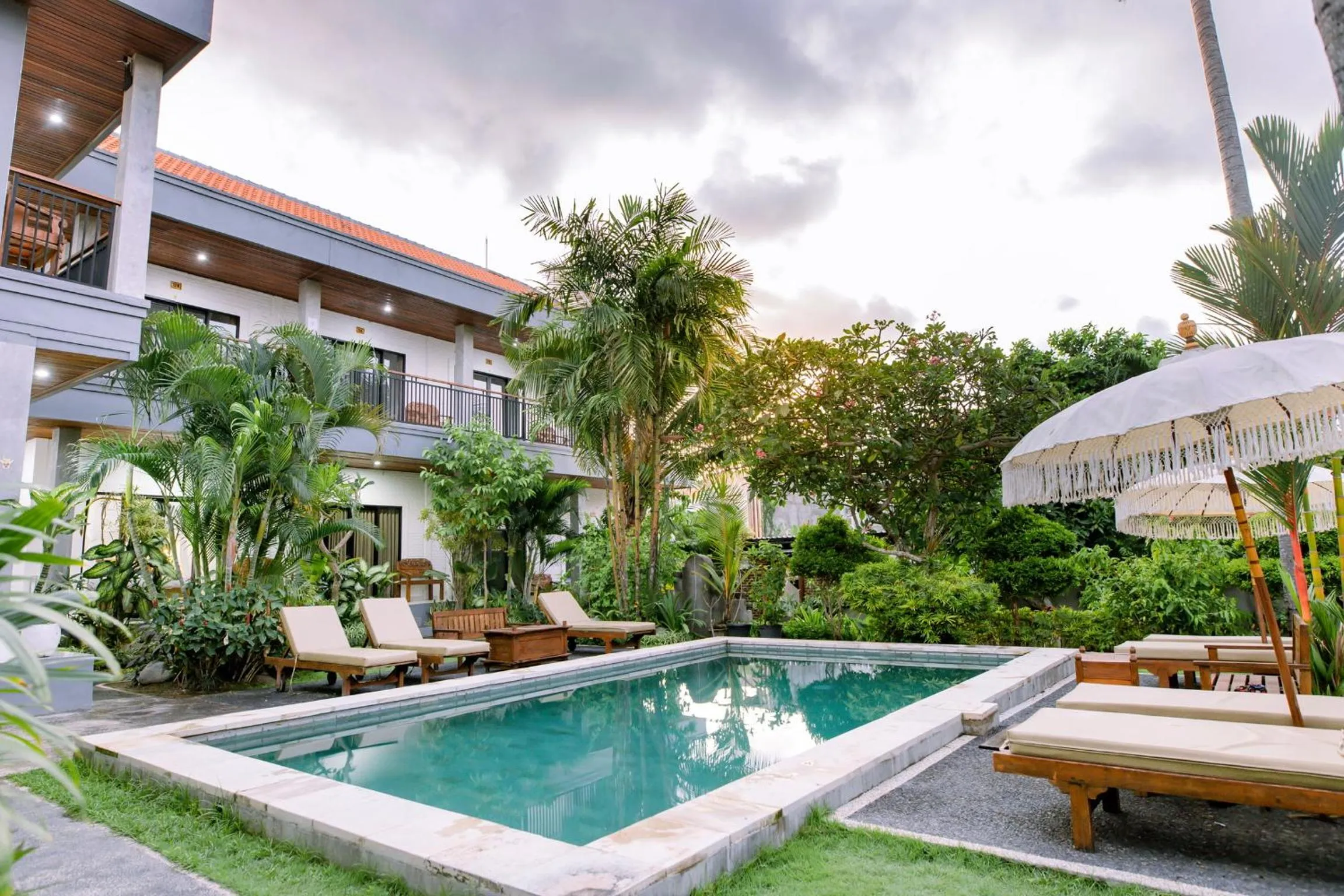 Property building in Lemon Guest House