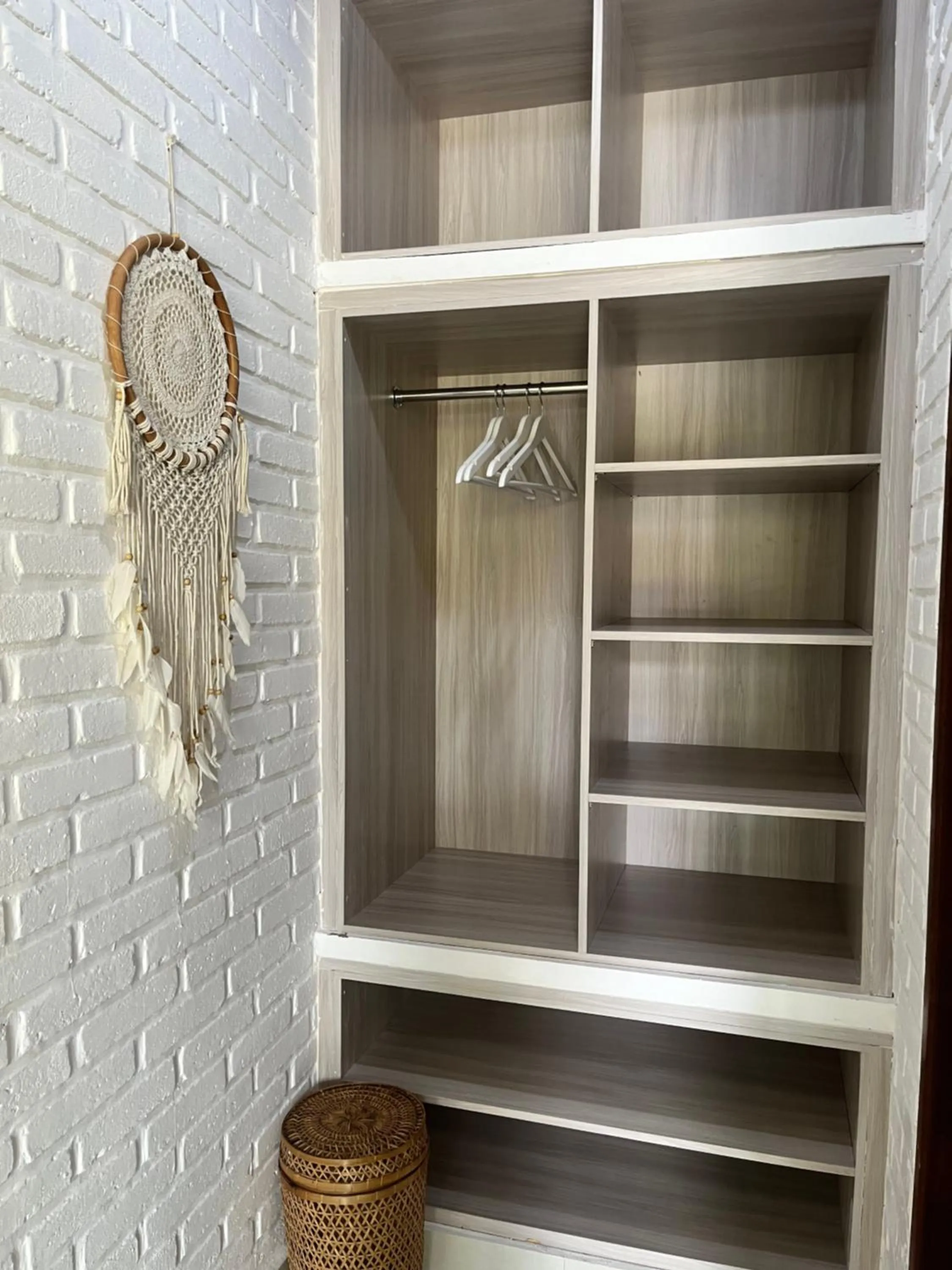 wardrobe in Lemon Guest House