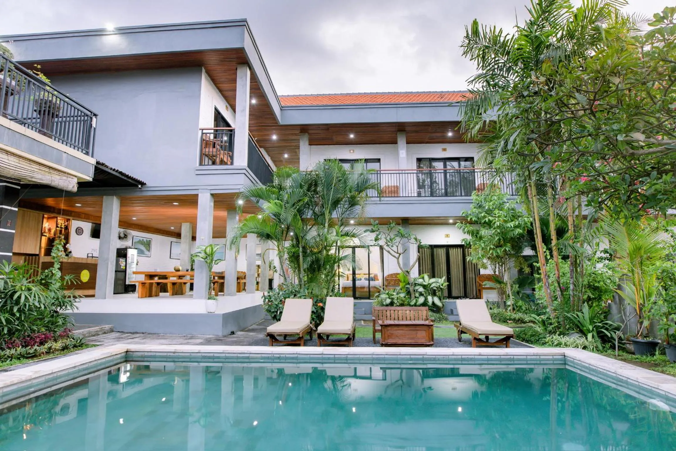 Property building in Lemon Guest House