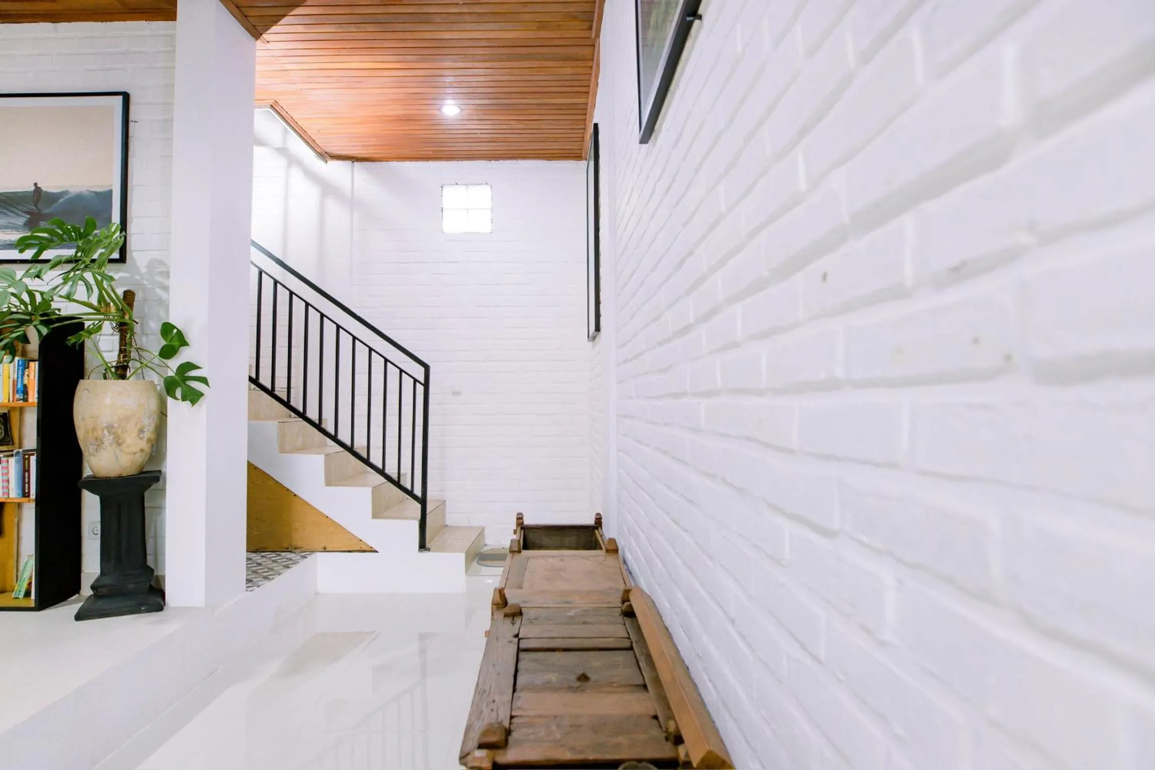 Property building in Lemon Guest House