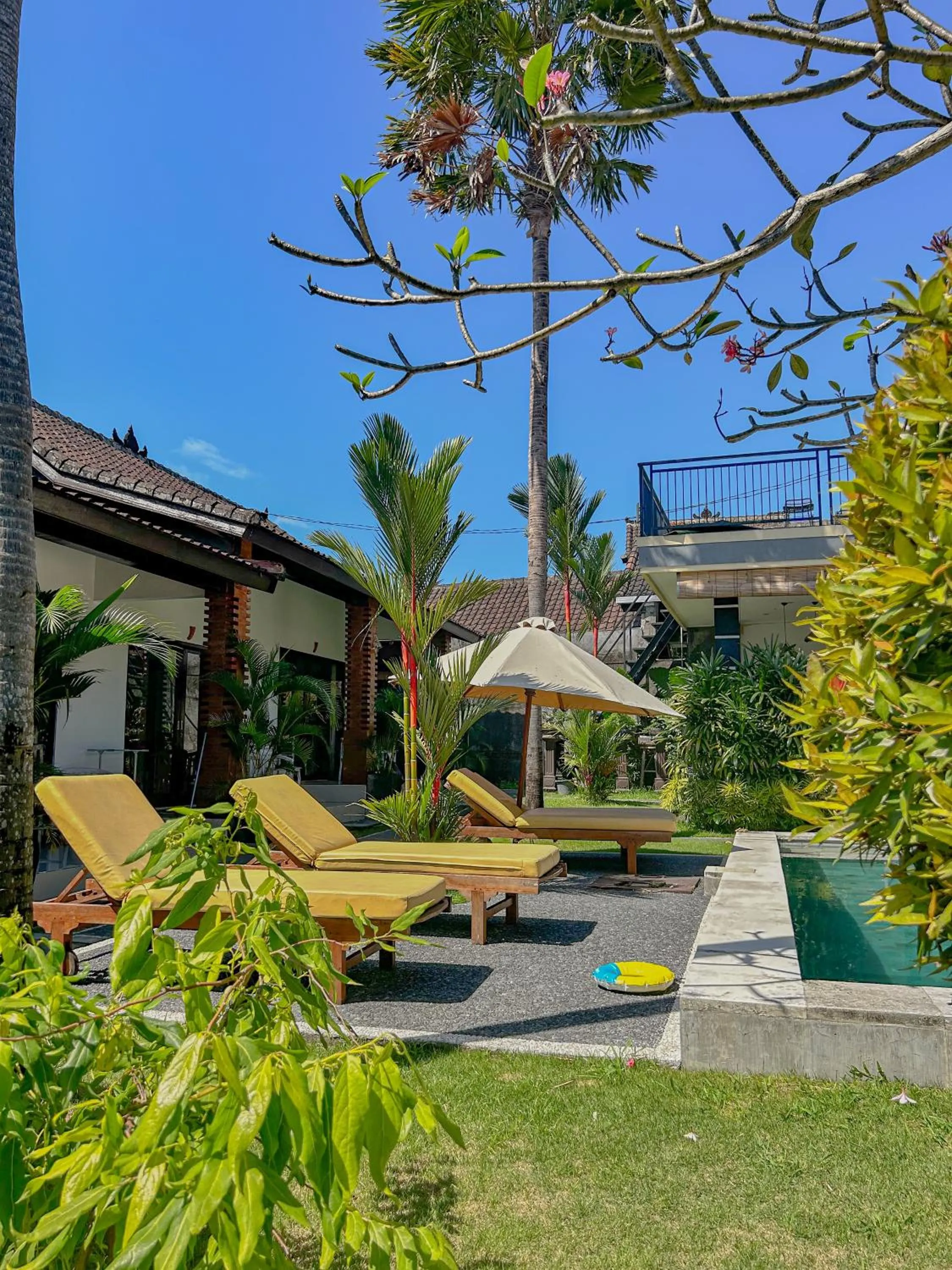 Property building in Lemon Guest House