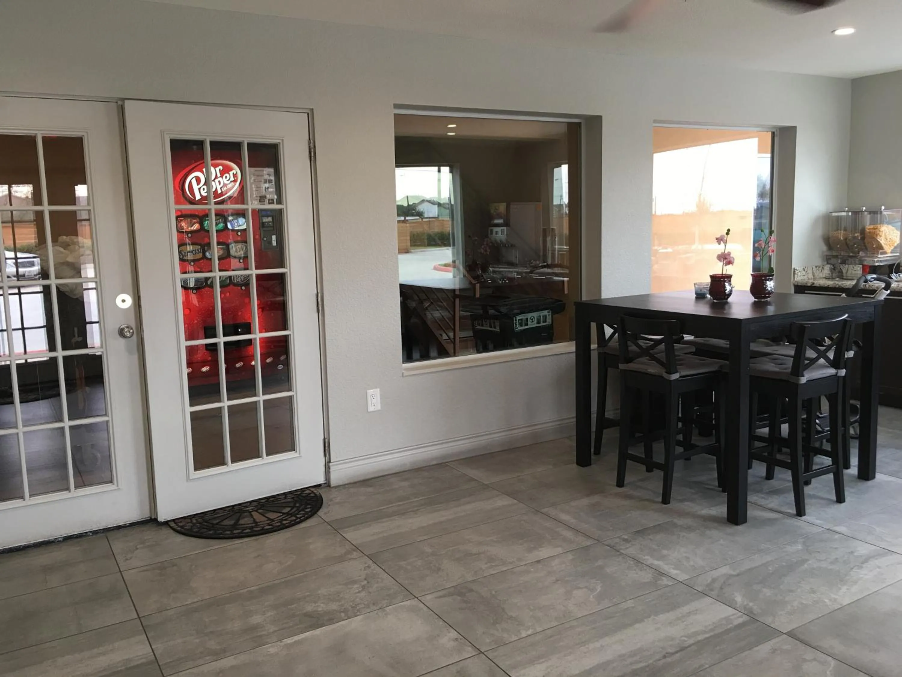 Area and facilities in Crystal Inn