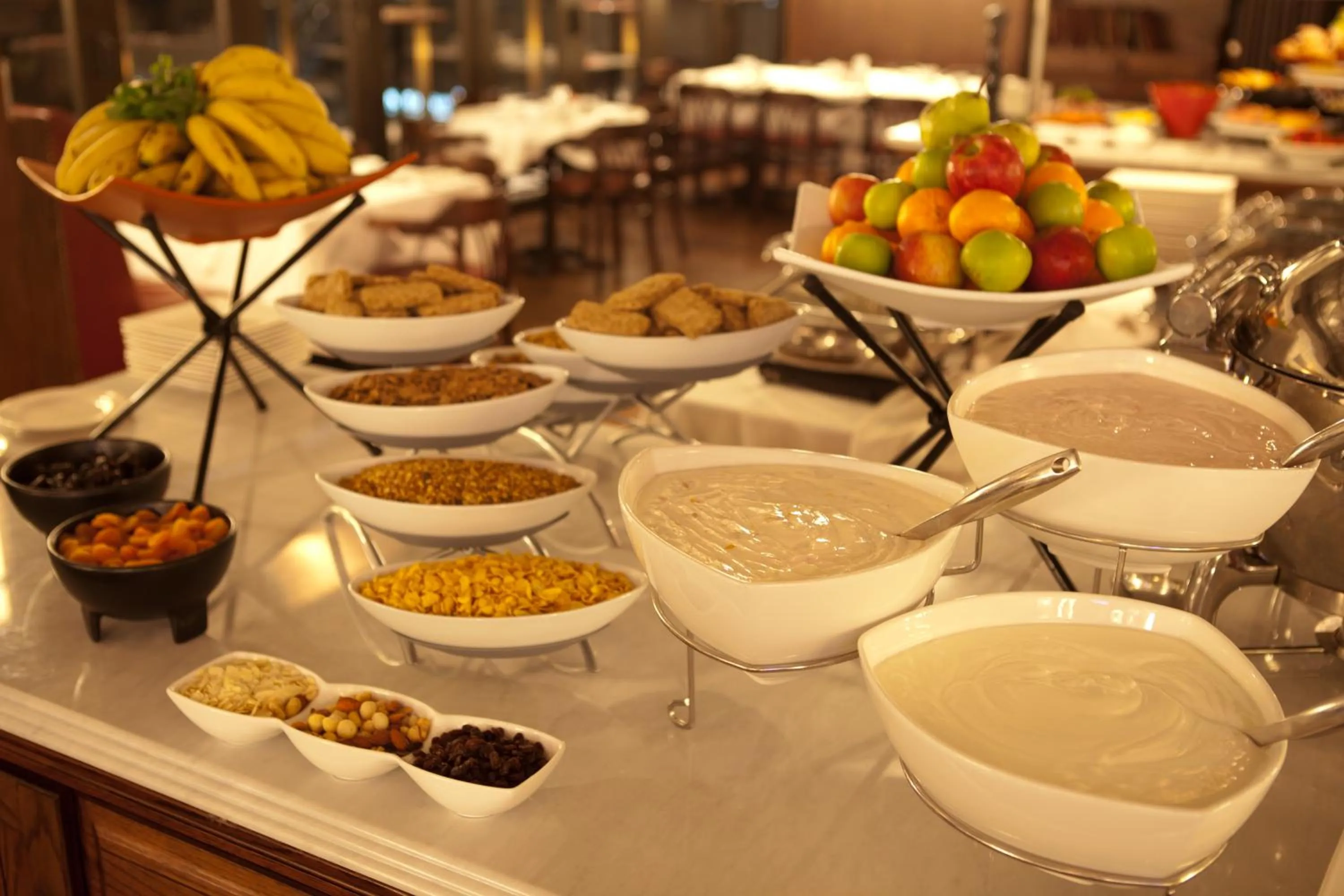 Restaurant/places to eat in DAVINCI Suites