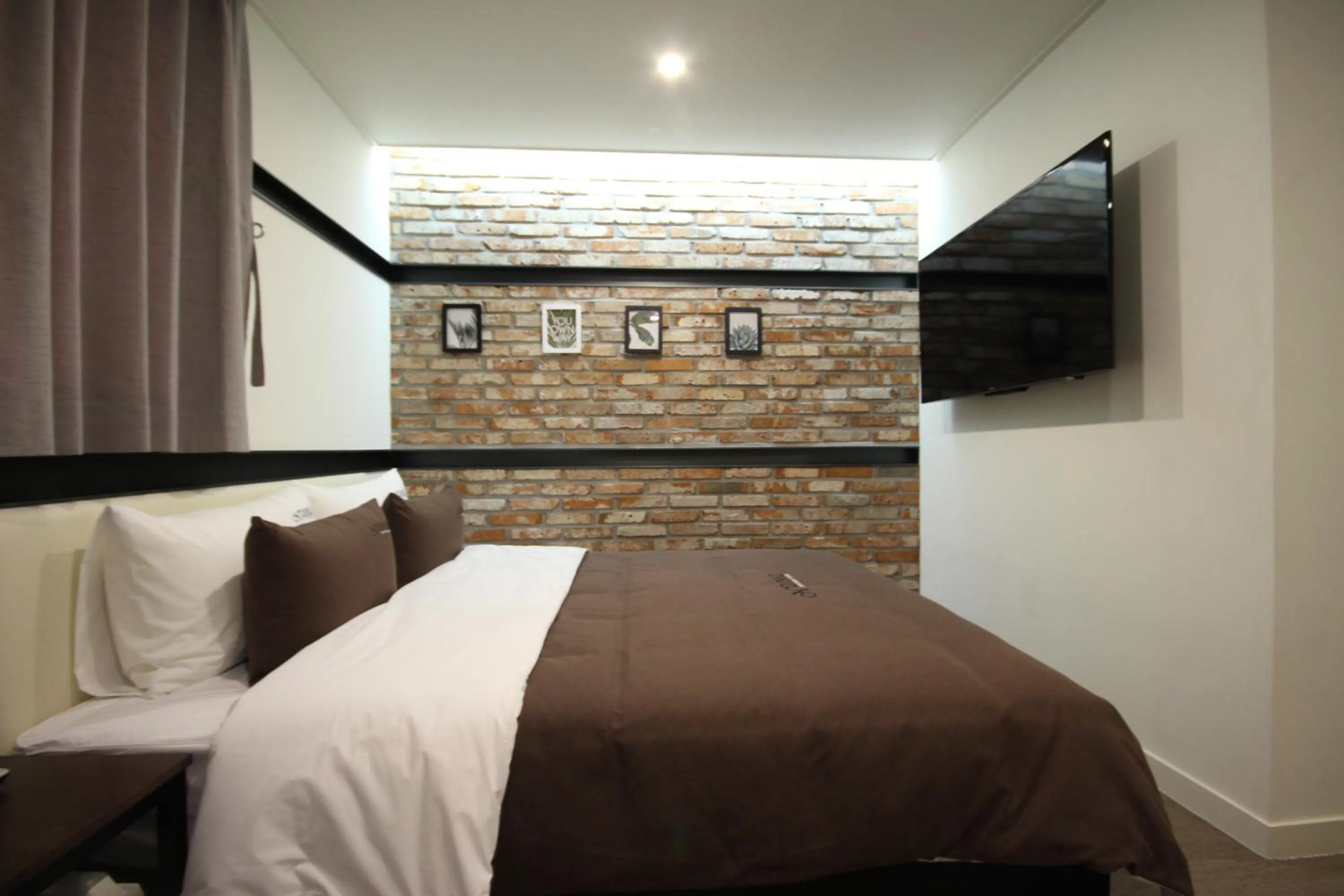 Bedroom, Bed in Busan Station Dino Hotel