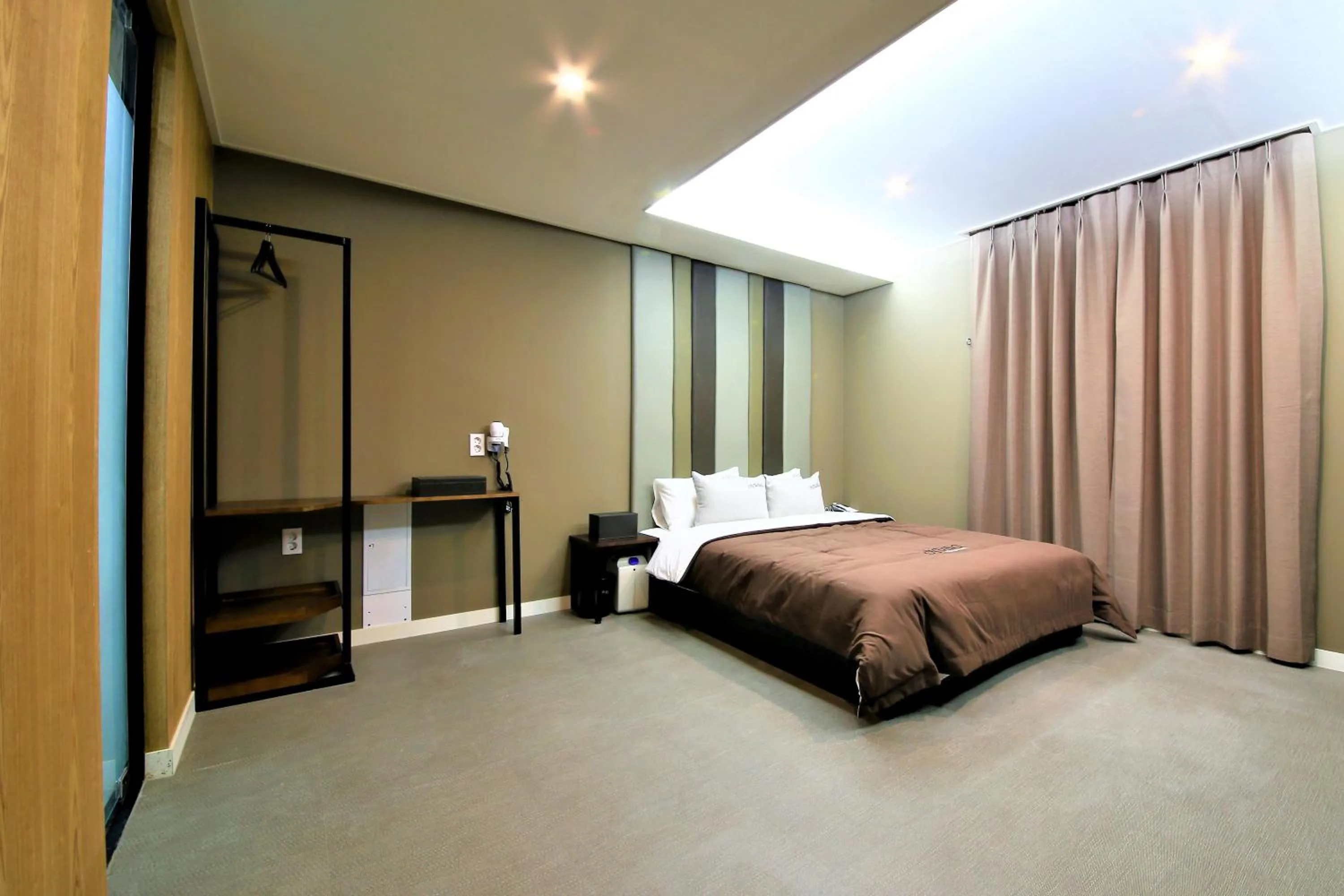 Bed in Busan Station Dino Hotel