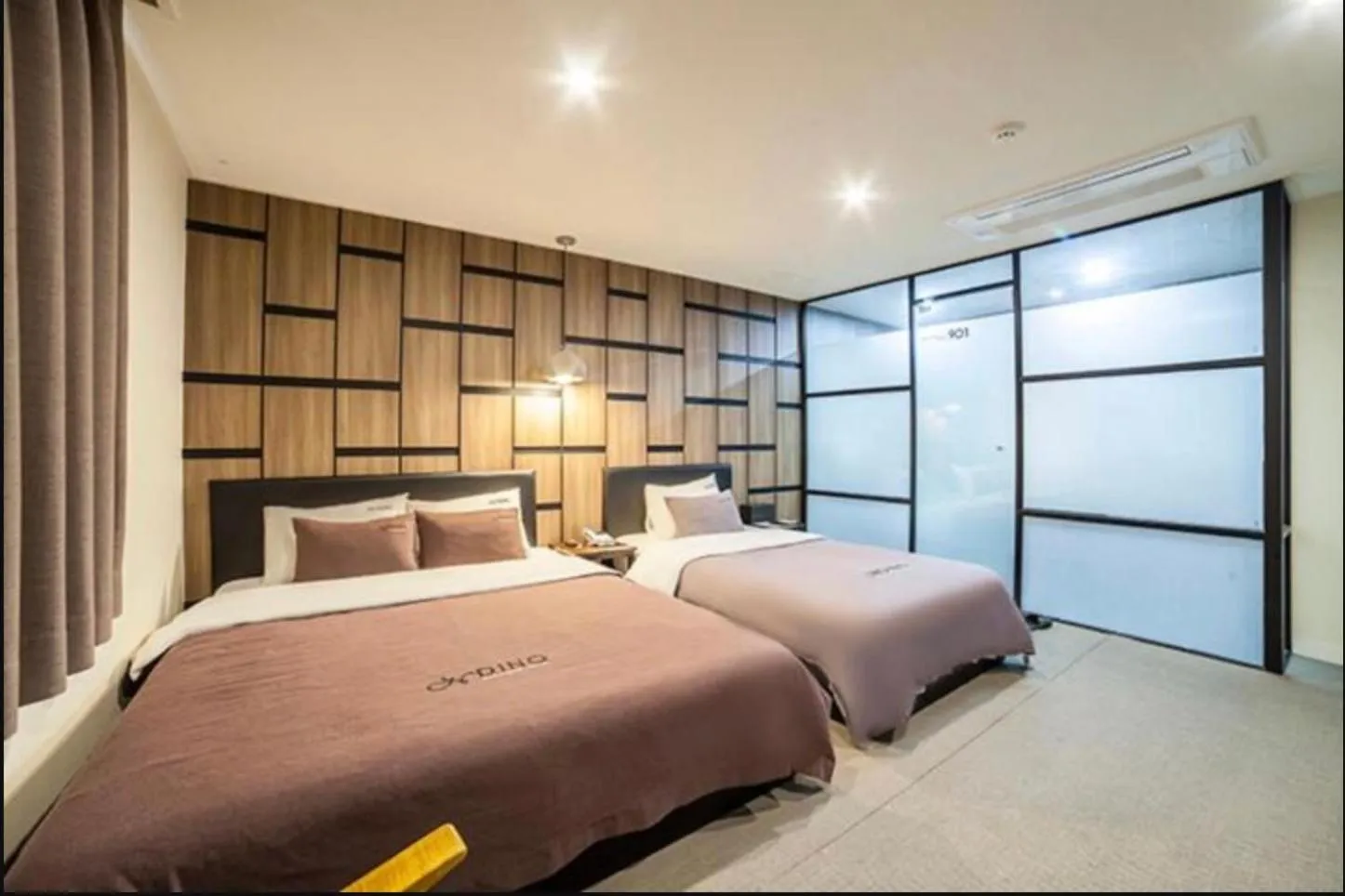 Bed in Busan Station Dino Hotel