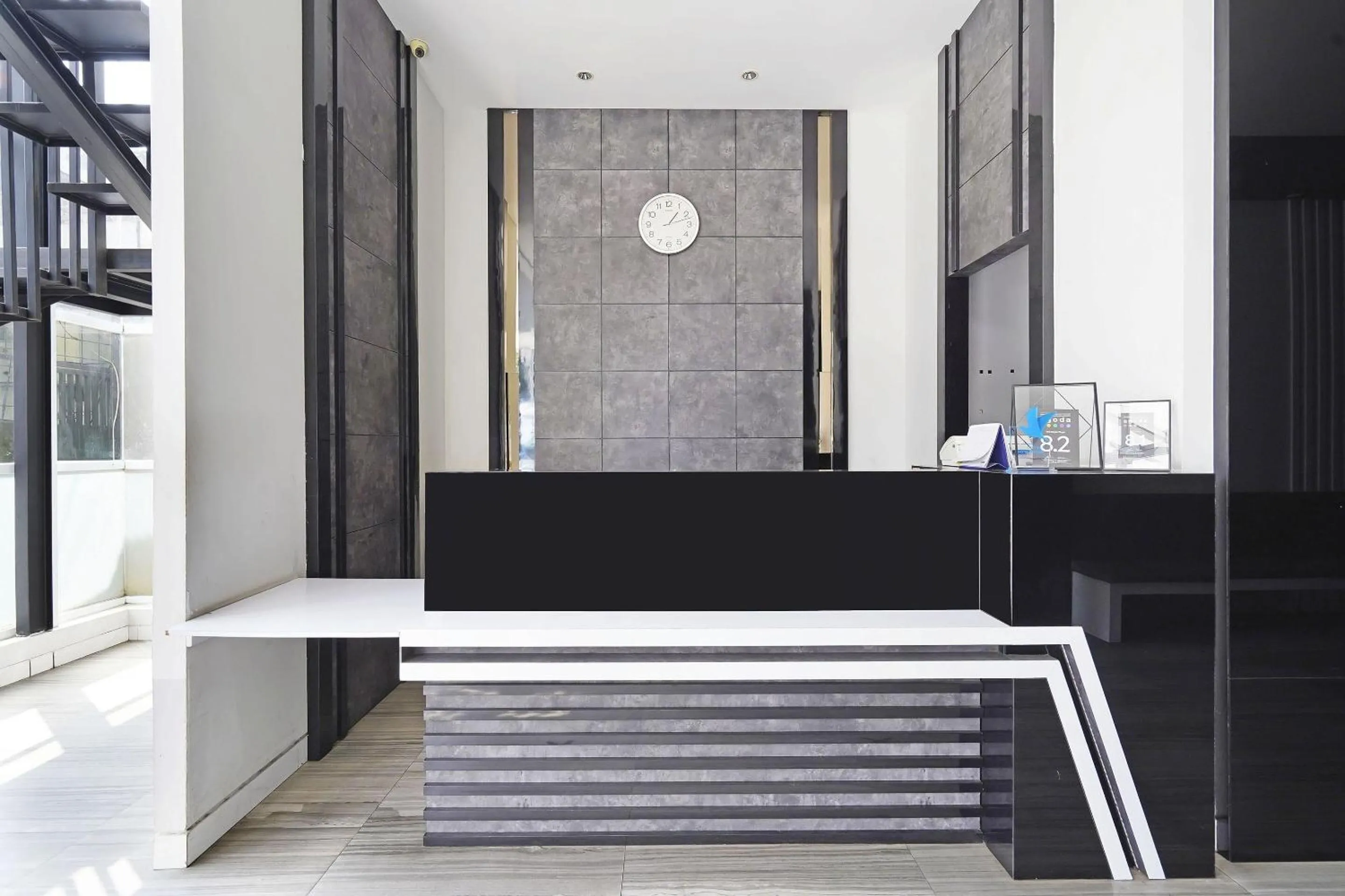 Lobby or reception in Collection O Dago Near Taman Hutan Raya Formerly Regia Dago