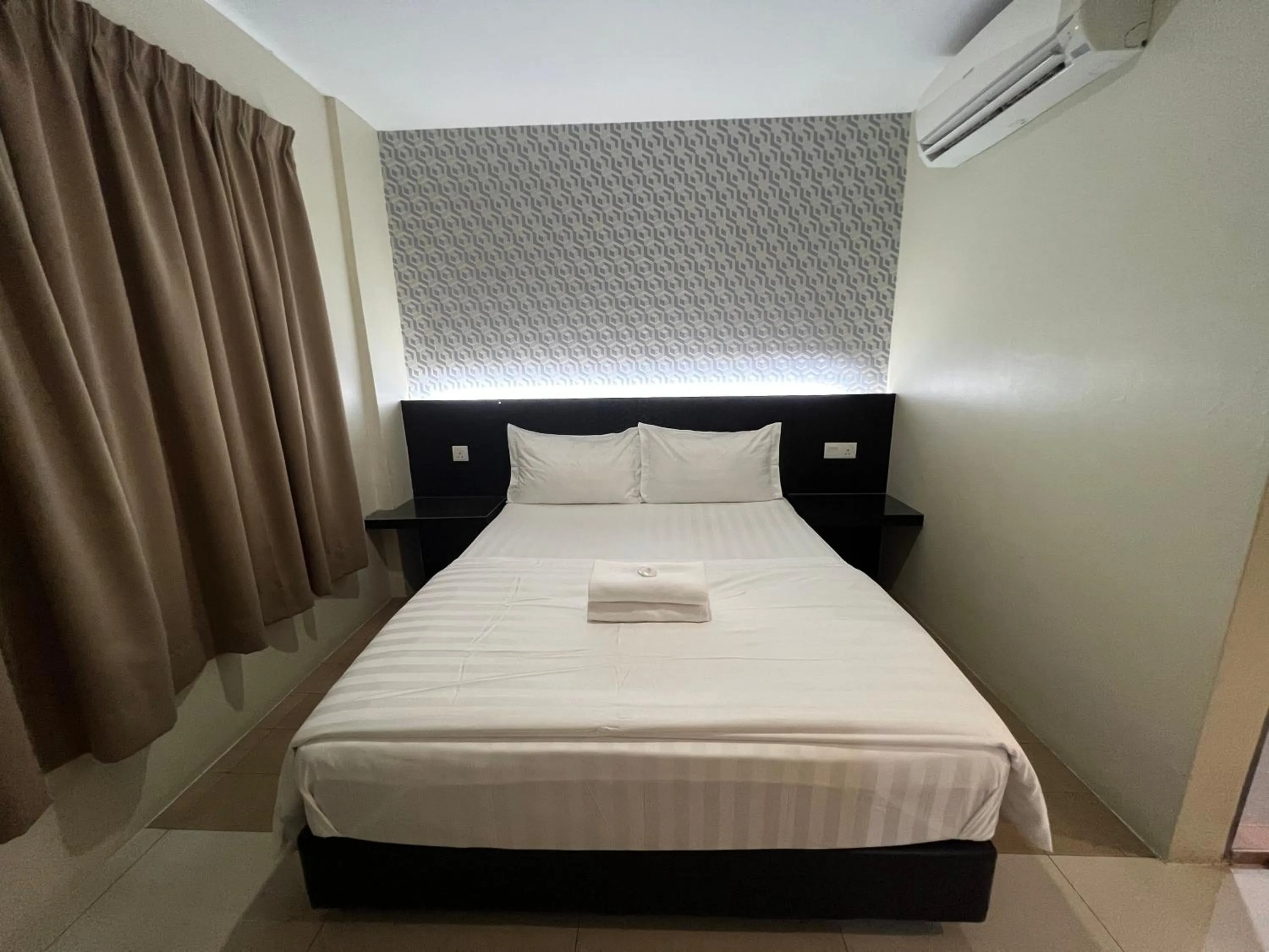 Bed in Pekan Auto City Budget Hotel