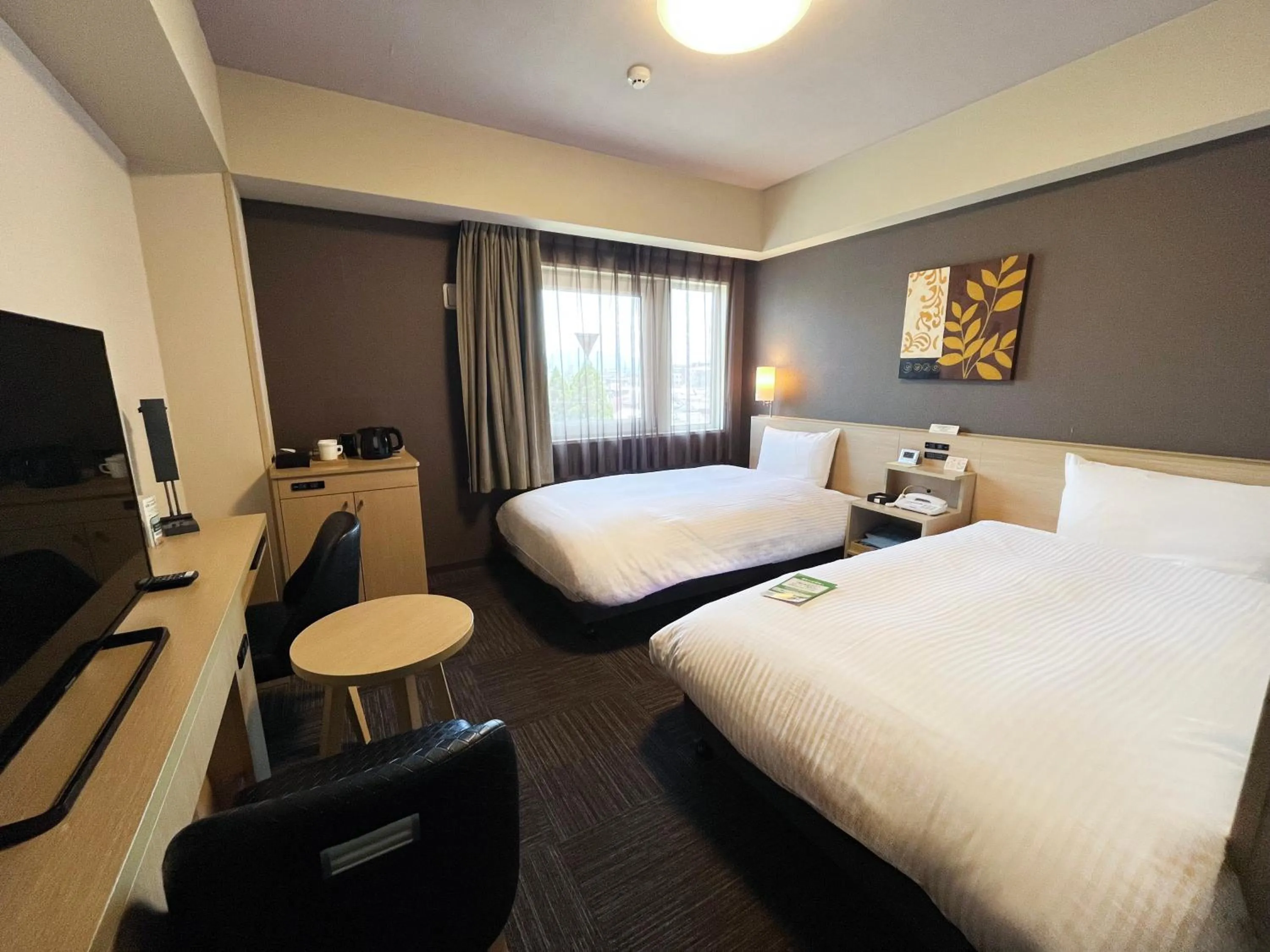 Bedroom, Bed in Hotel Route-Inn Higashiomi Yokaichi Ekimae