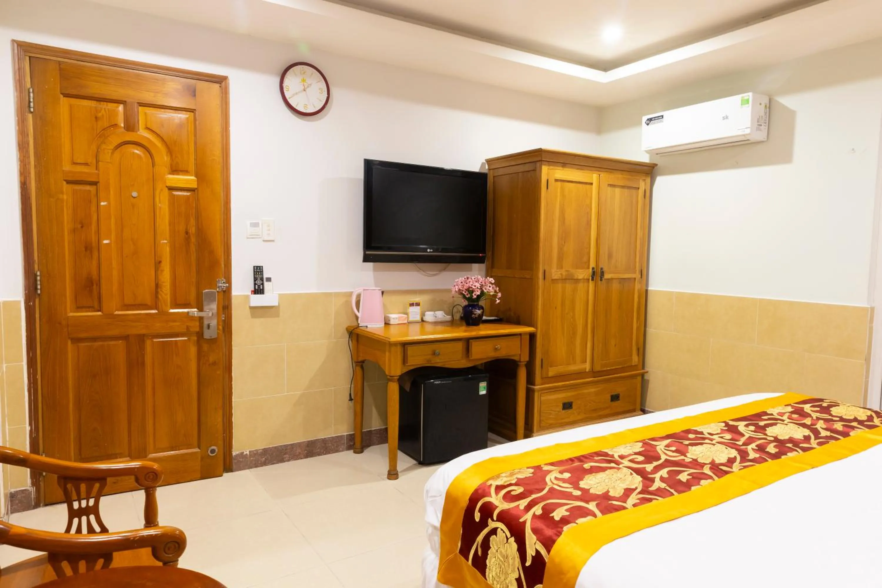 Bed in Hoang Anh Star Boutique Hotel