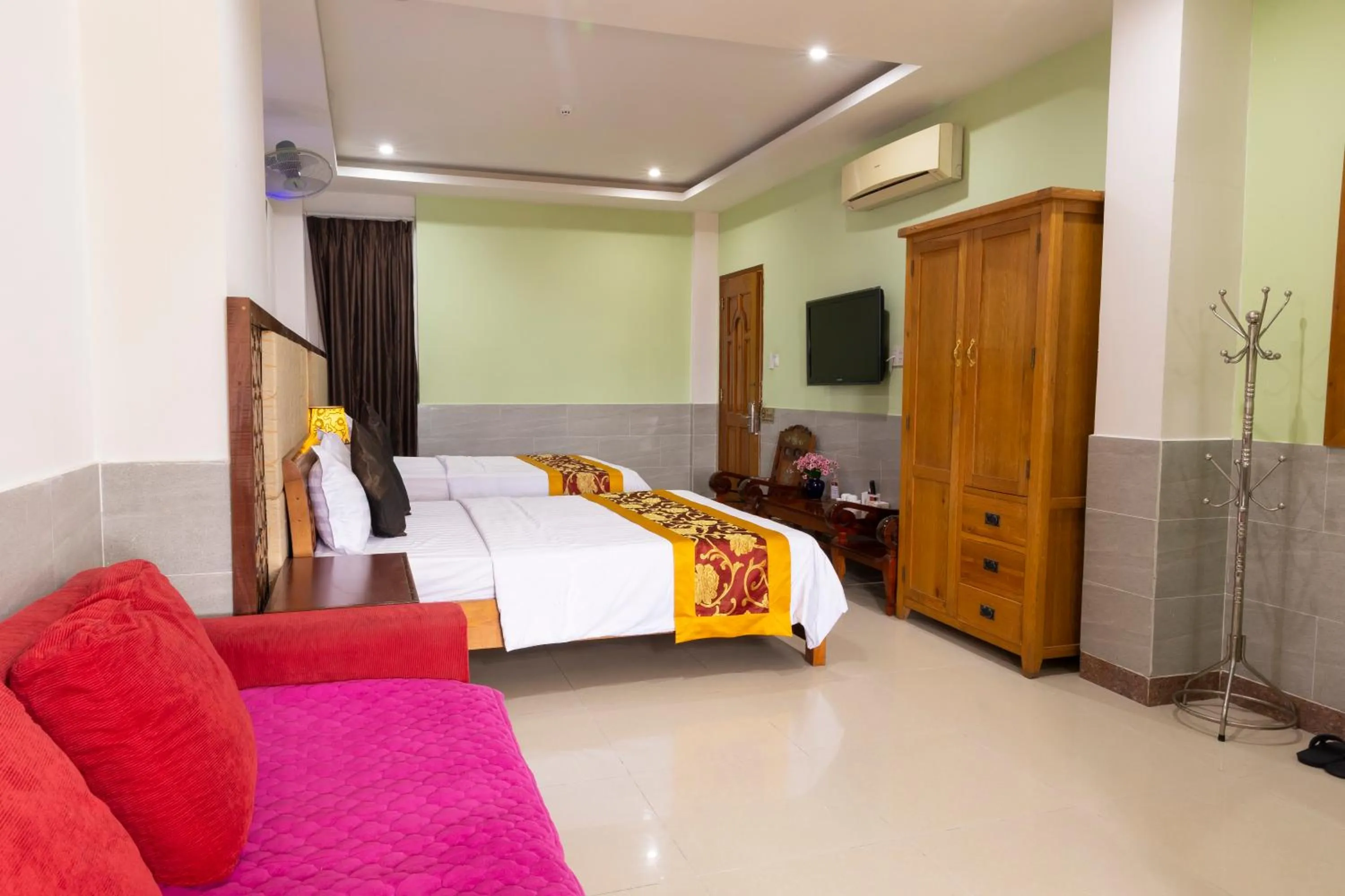 Bed in Hoang Anh Star Boutique Hotel
