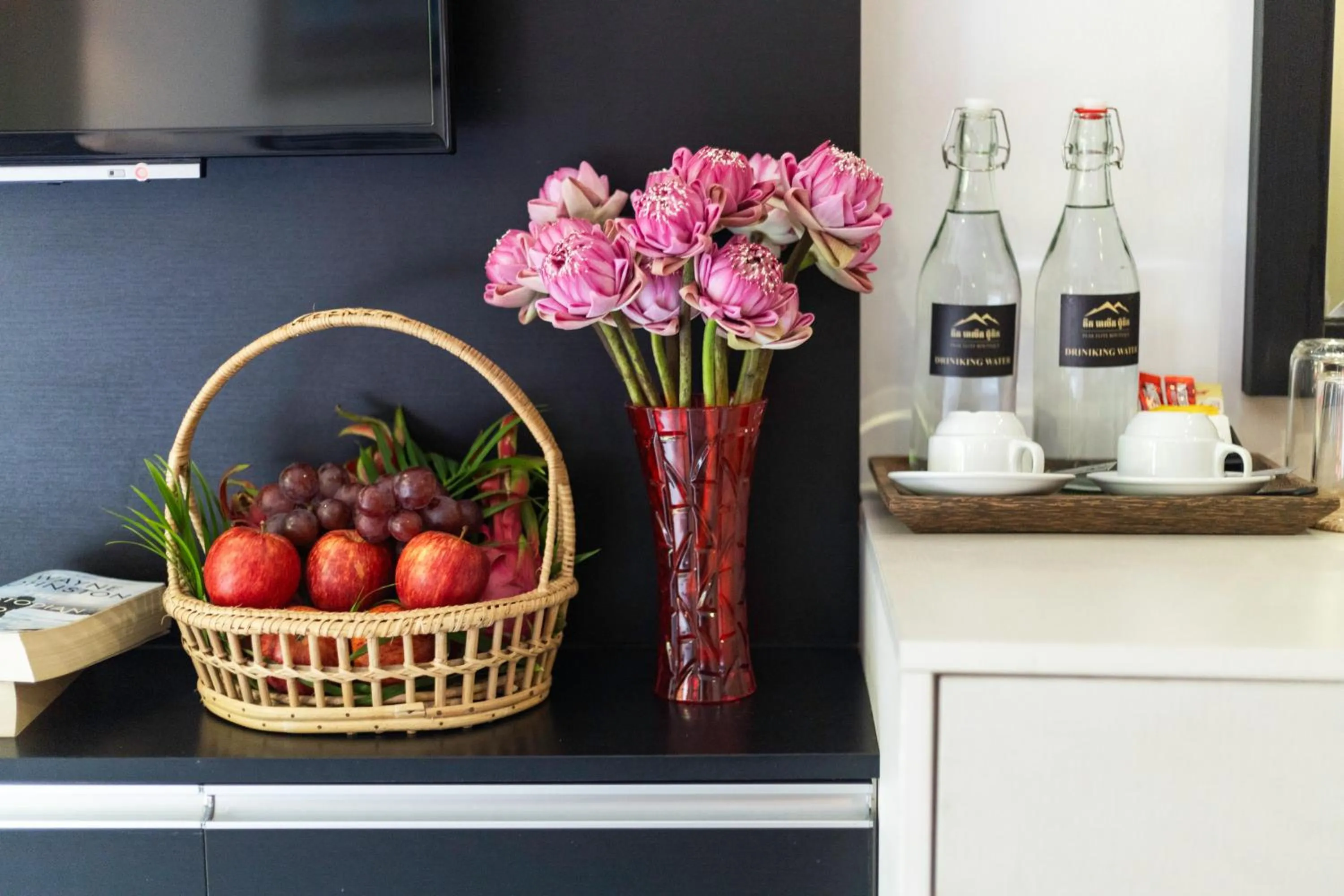 Kitchen or kitchenette in Peak Elite Boutique