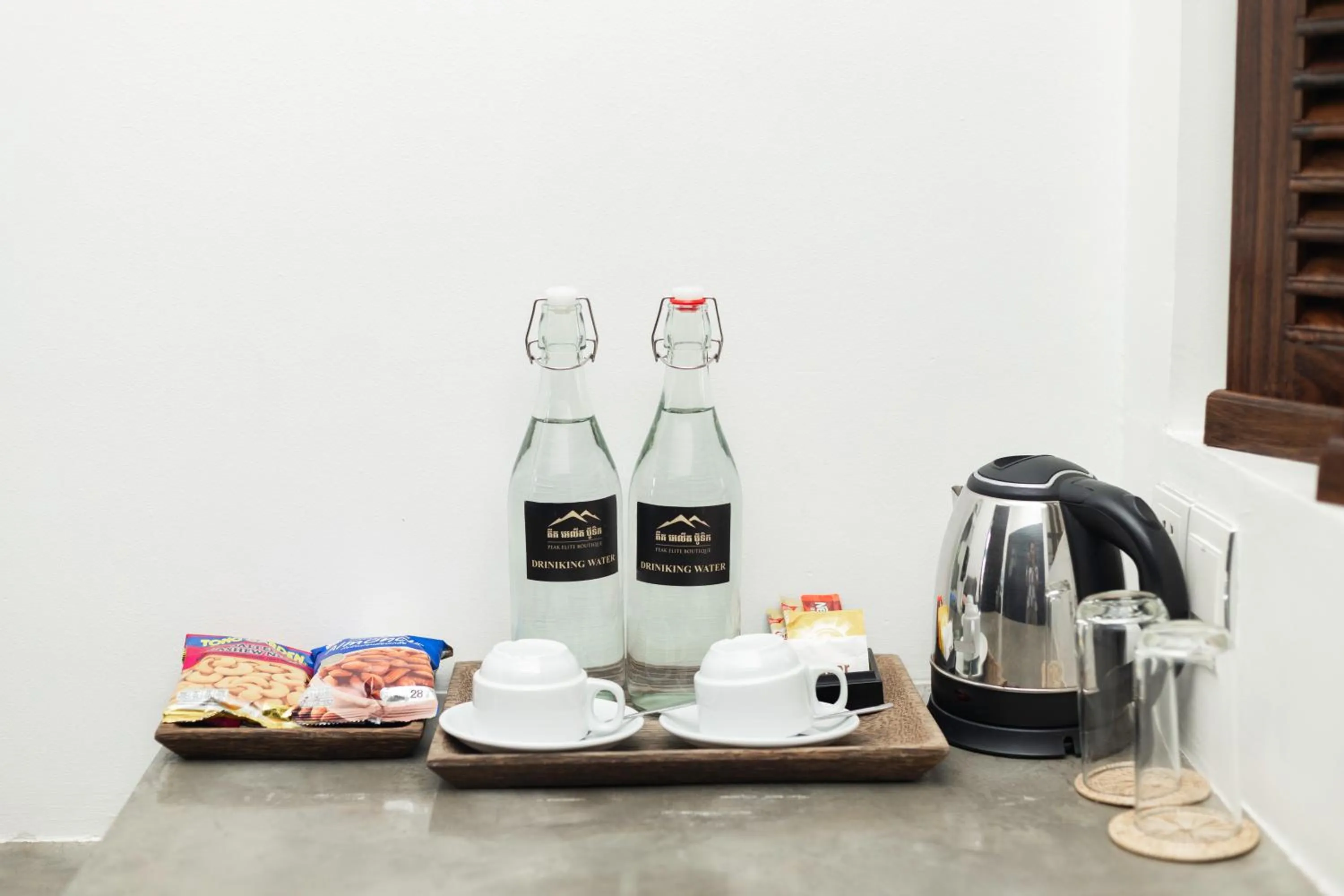 Coffee/tea facilities in Peak Elite Boutique