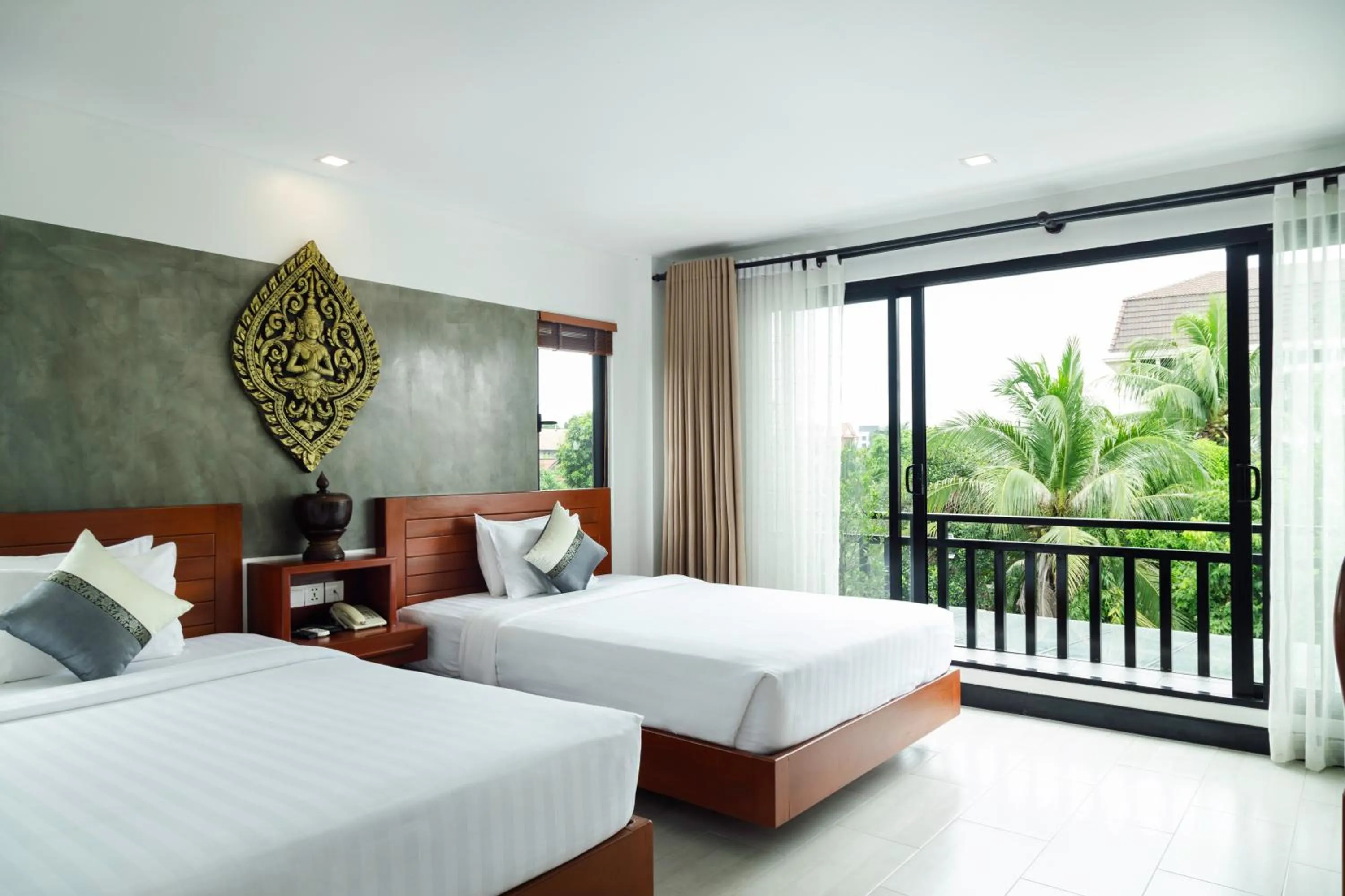 Bedroom, Bed in Peak Elite Boutique