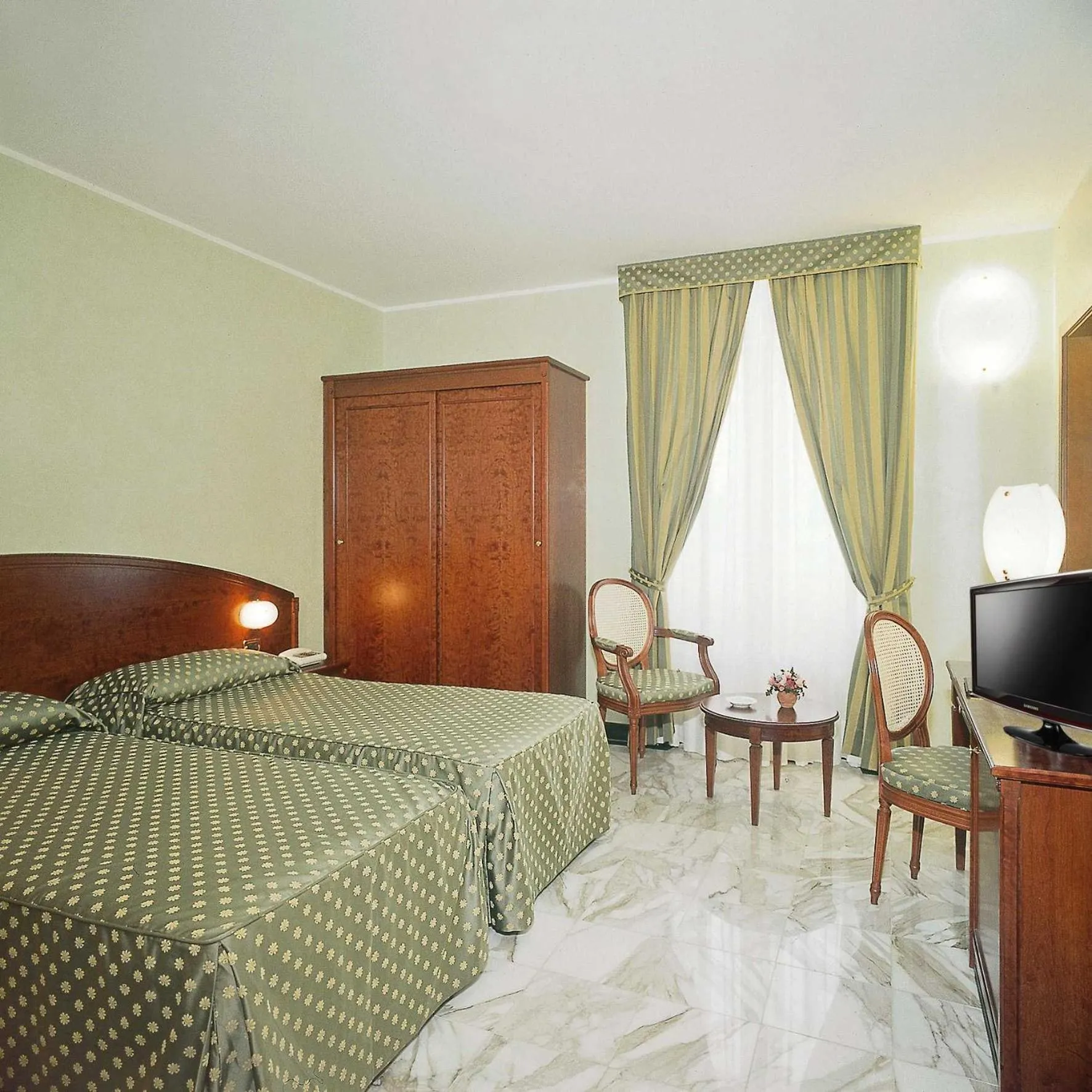 View (from property/room), Bed in Hotel Ulivi