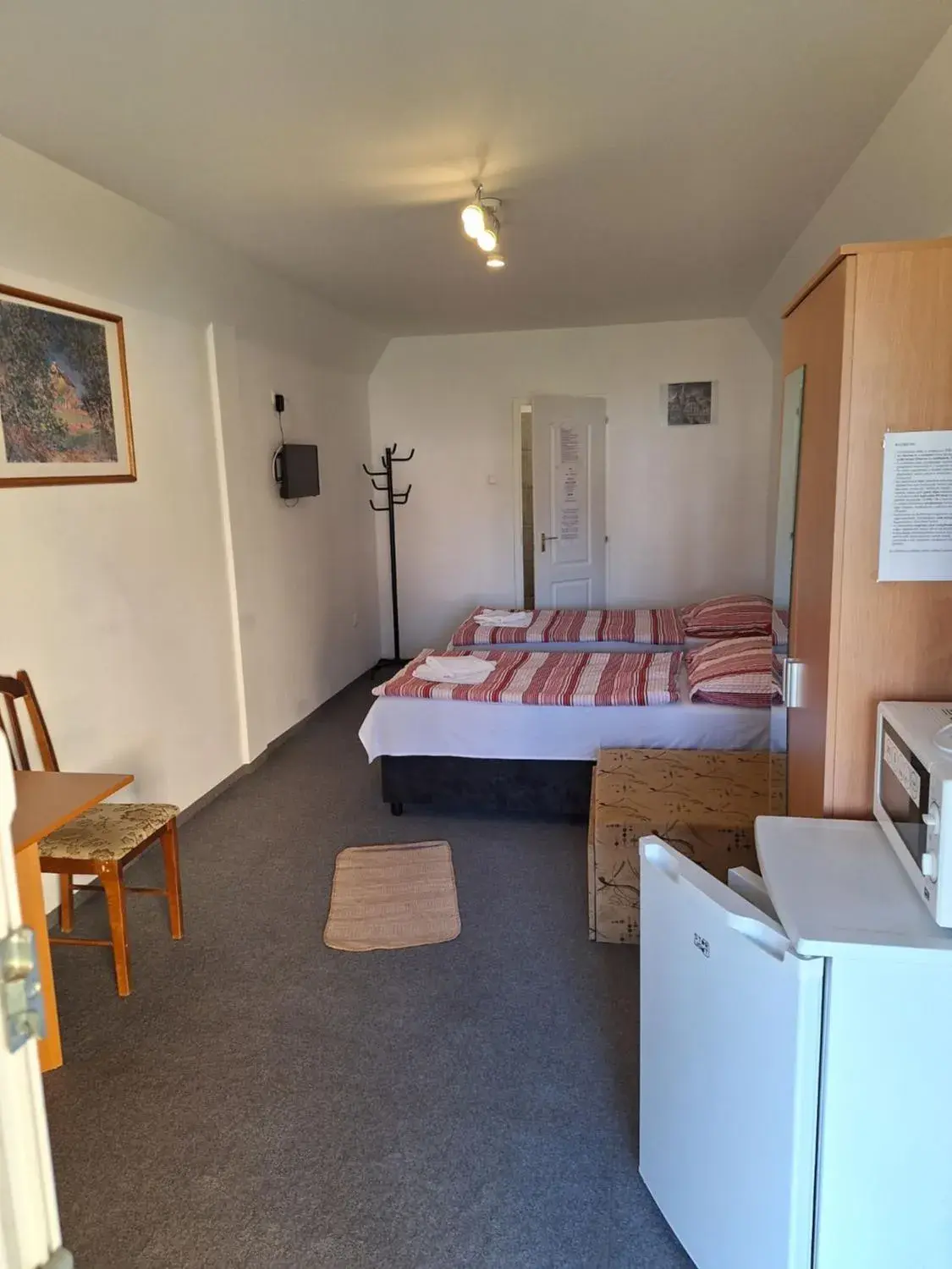 Twin Room with Garden View in Fenyő Panzió Twin Room with Garden View in Fenyő Panzió