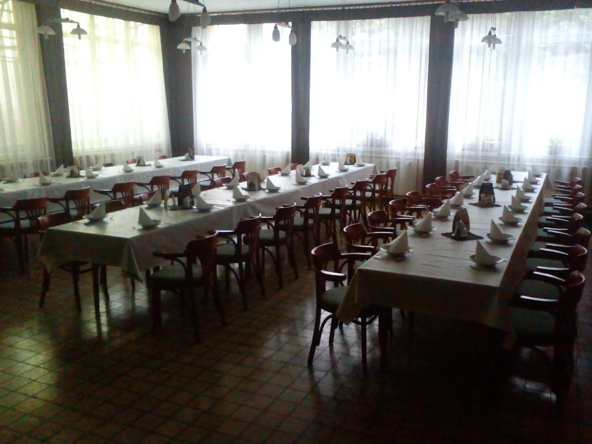 Restaurant/places to eat in Fenyő Panzió