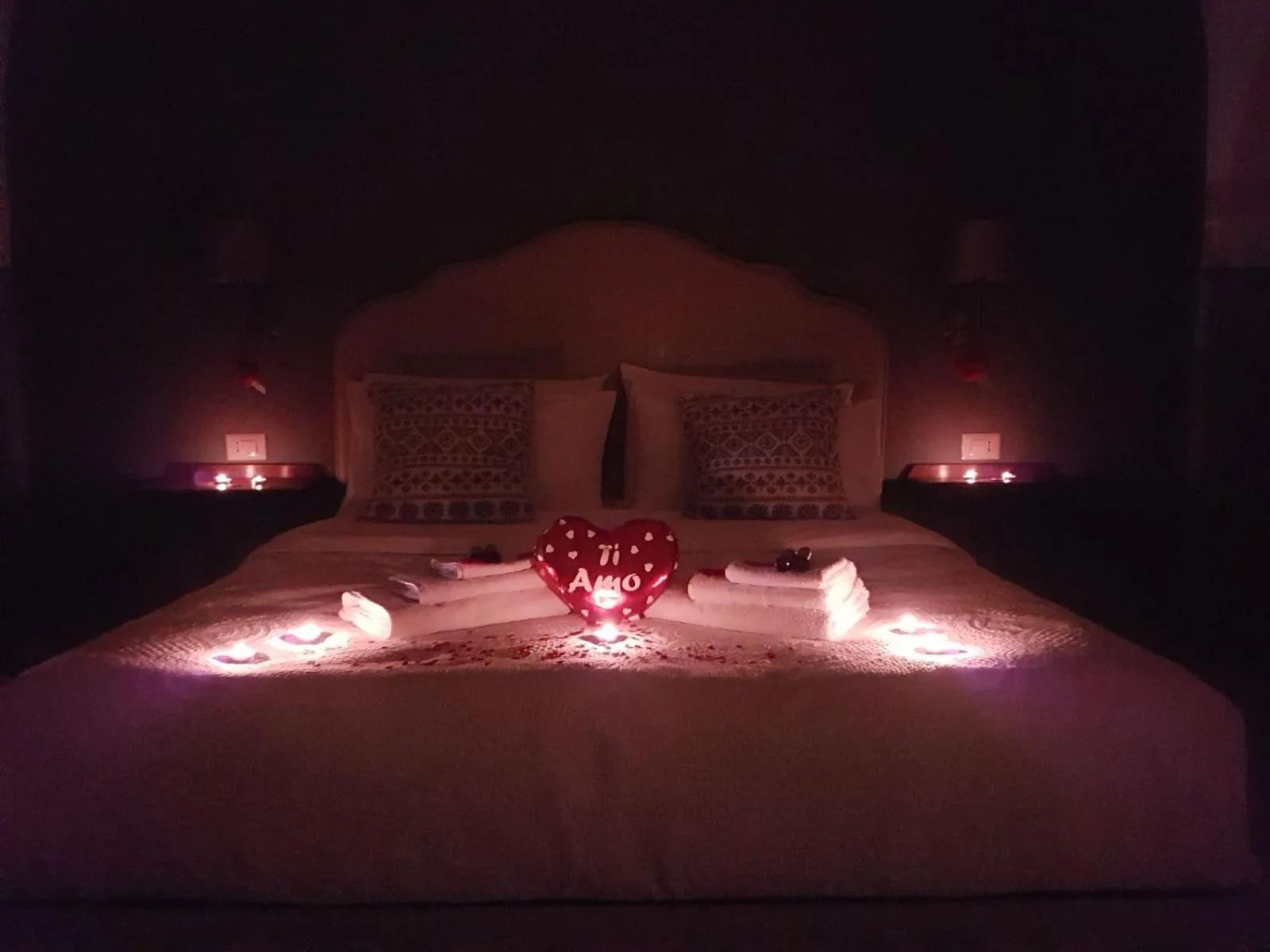 Bed in Aragonese Luxury Rooms