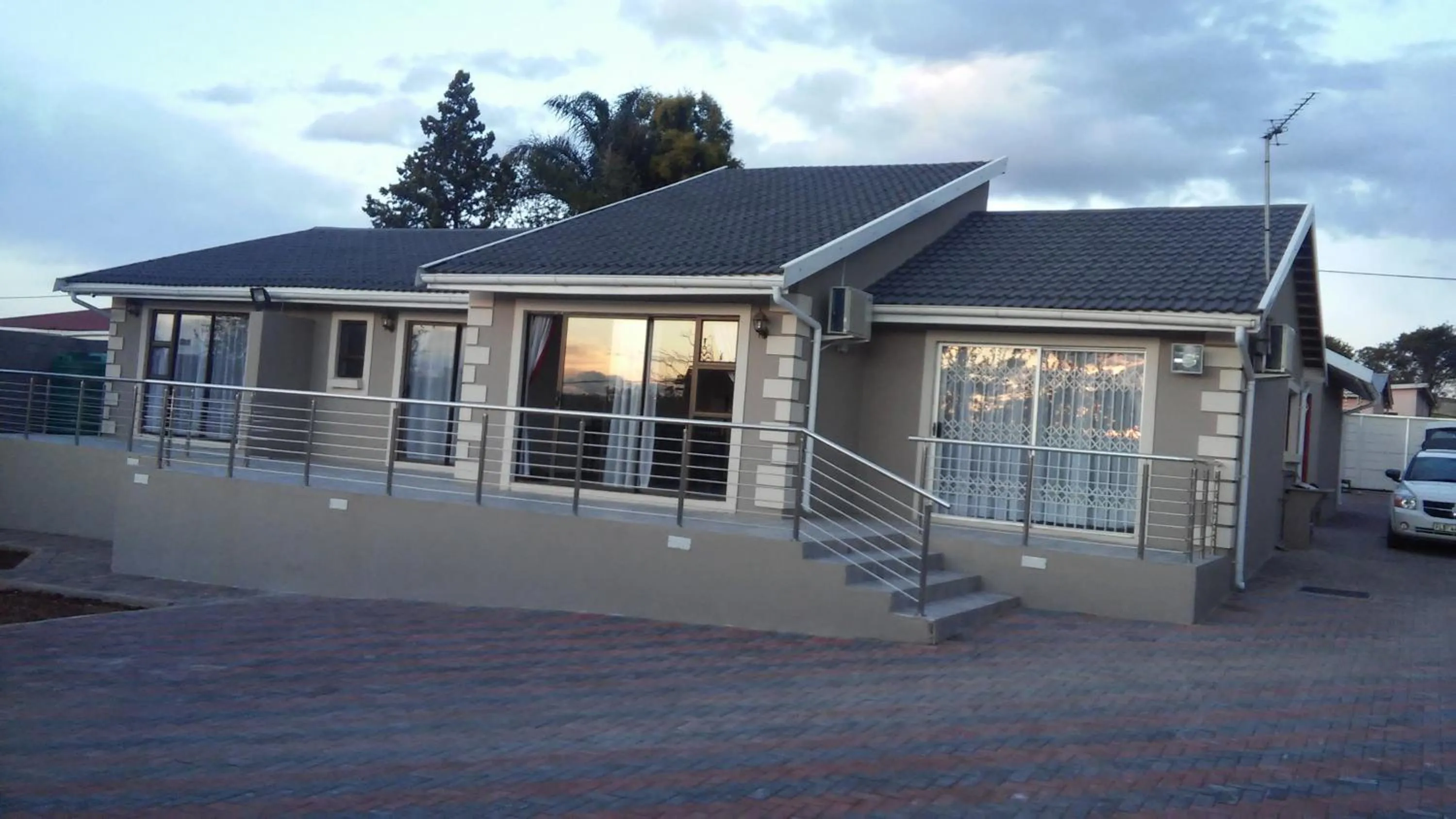 Lucolo Palace B&B - Mthatha