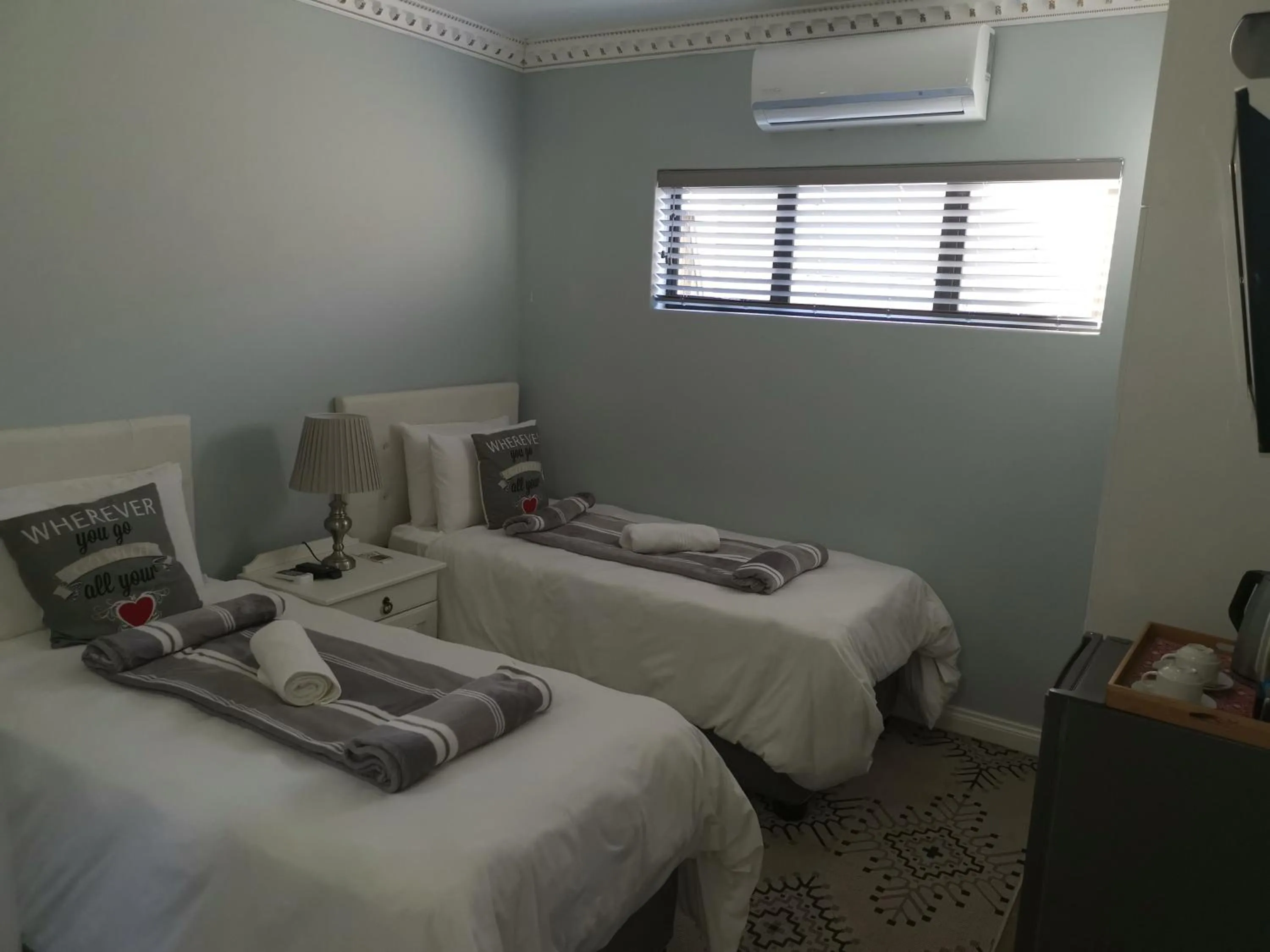 Bed in Lucolo Palace B&B - Mthatha