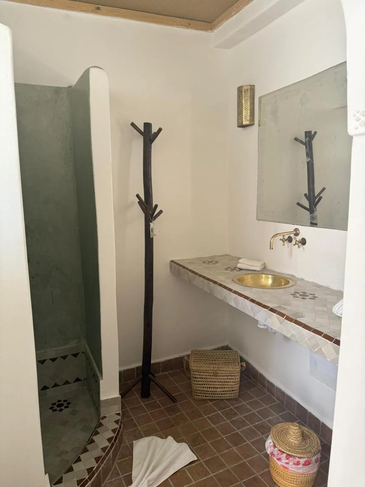 Shower in Riad Dihya