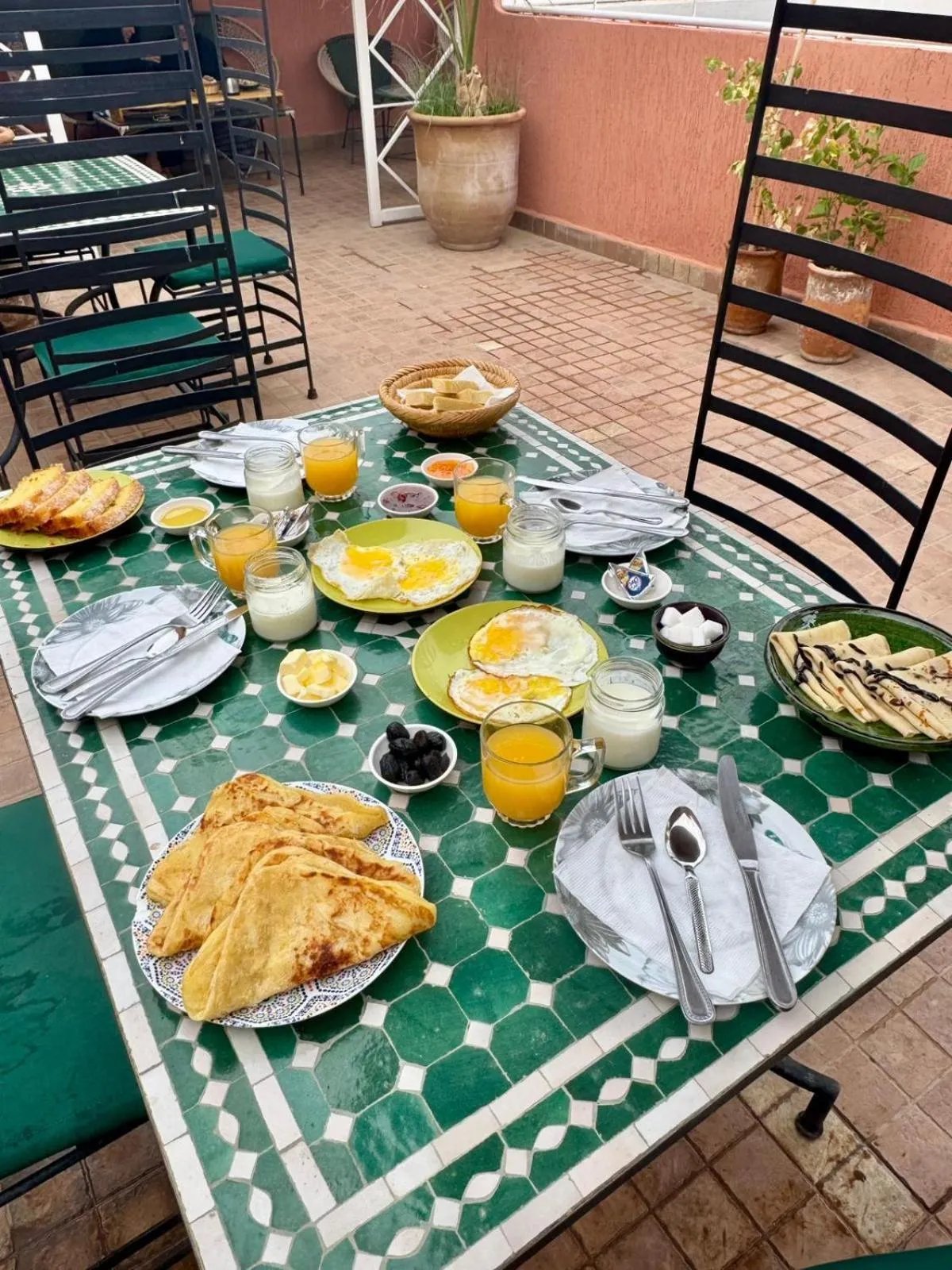 Food and drinks in Riad Dihya