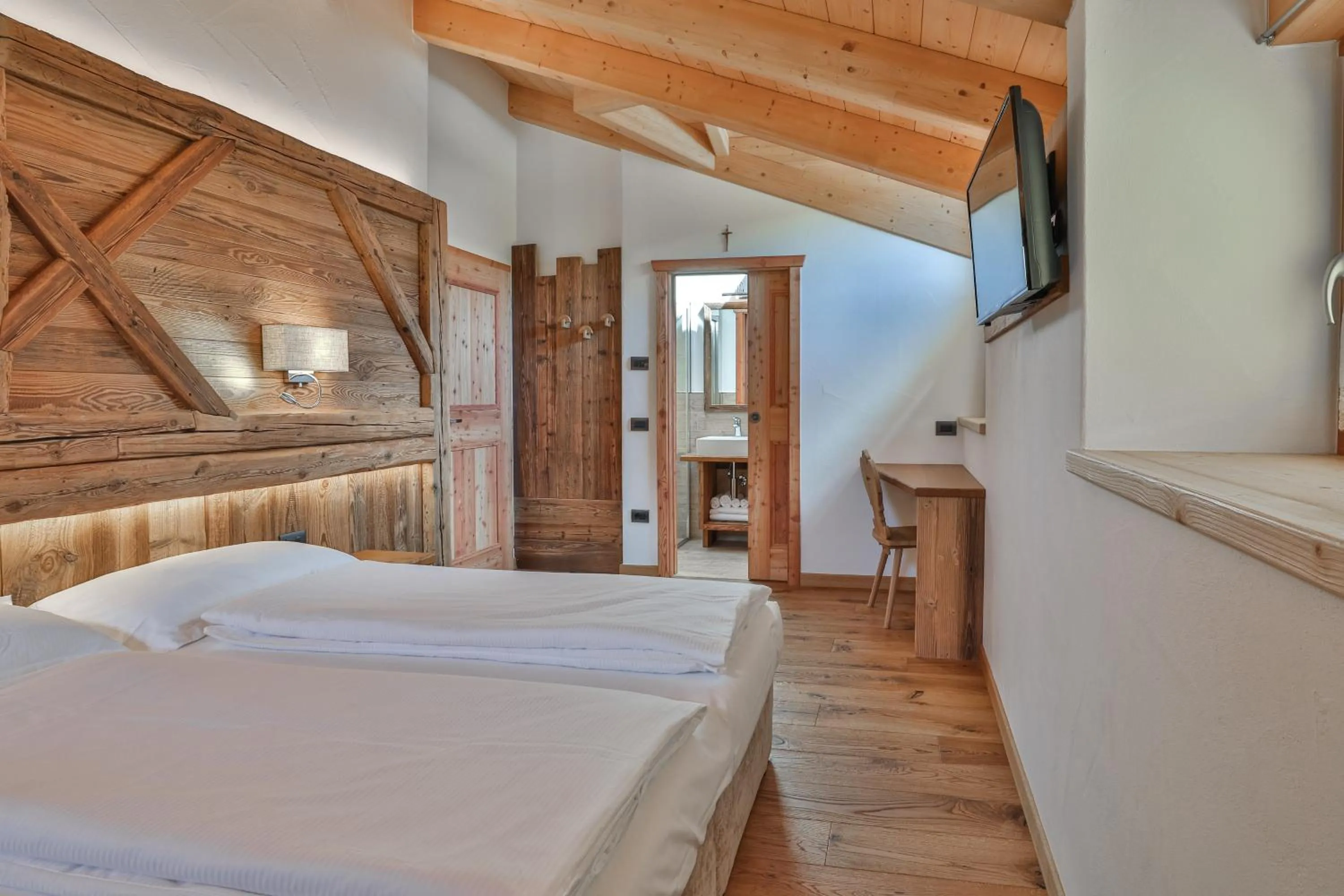 Bed in Garni Maso San Michele