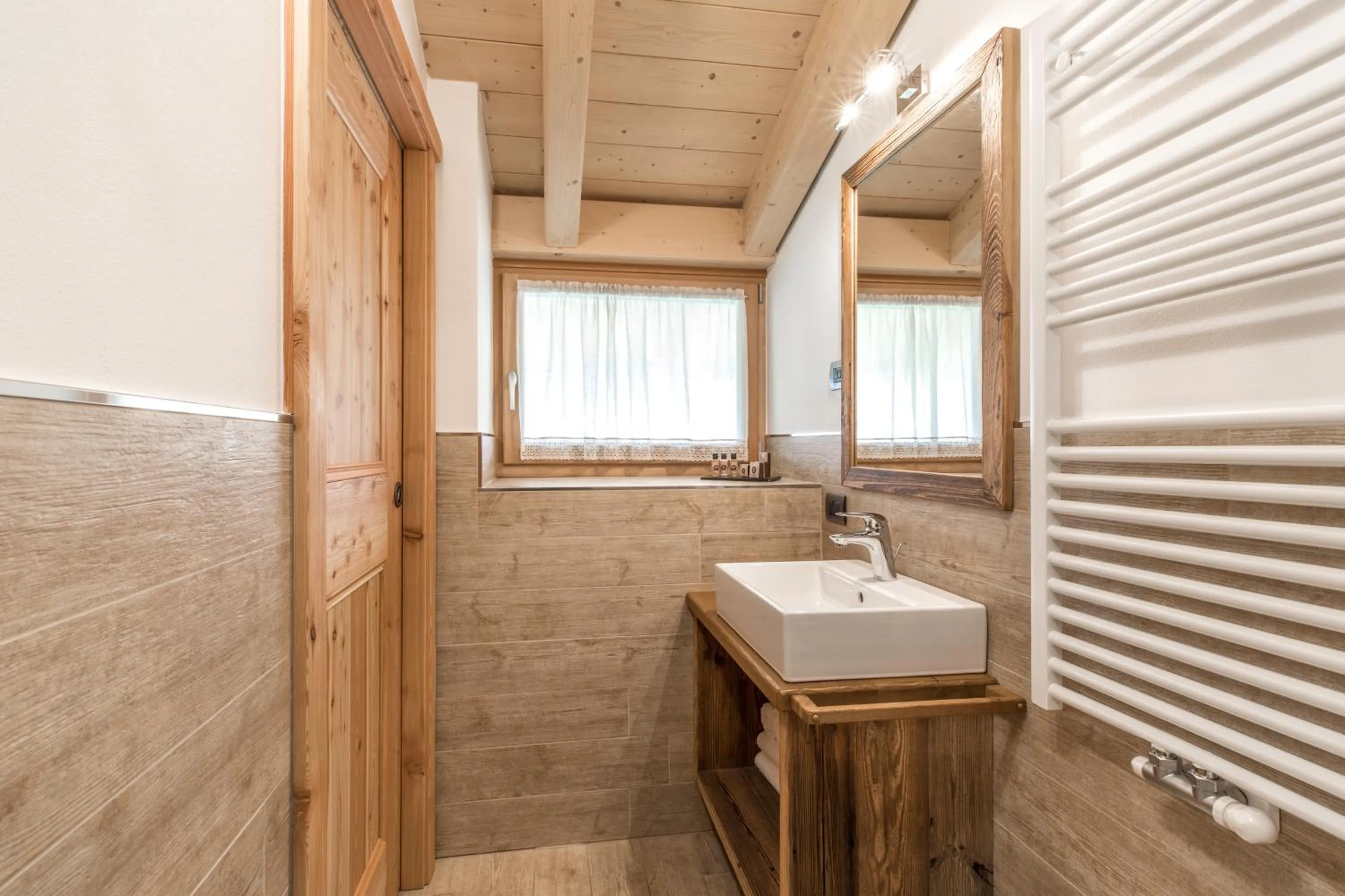 Bathroom in Garni Maso San Michele