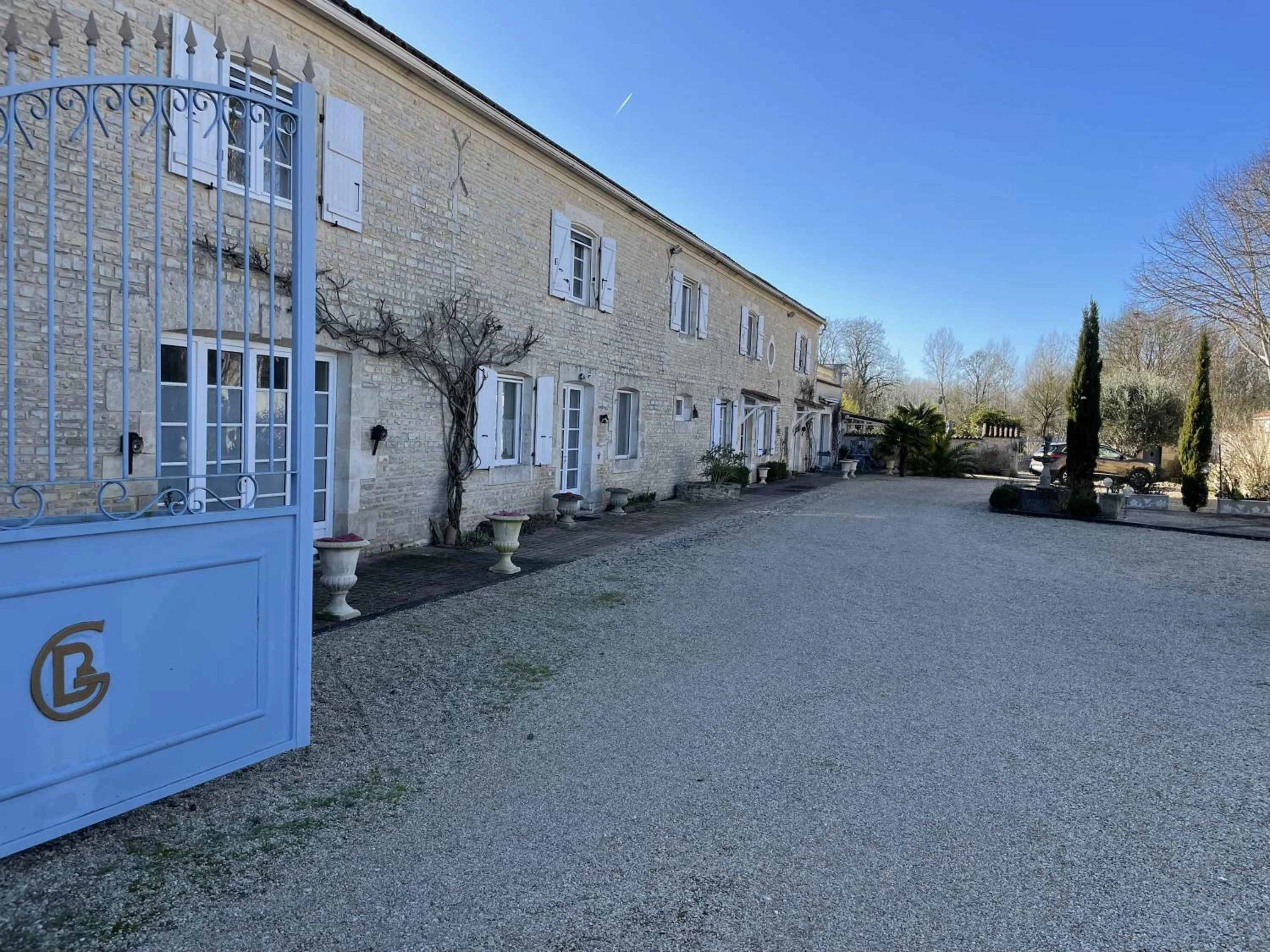 Property building in Le Logis d'ANTIGNY