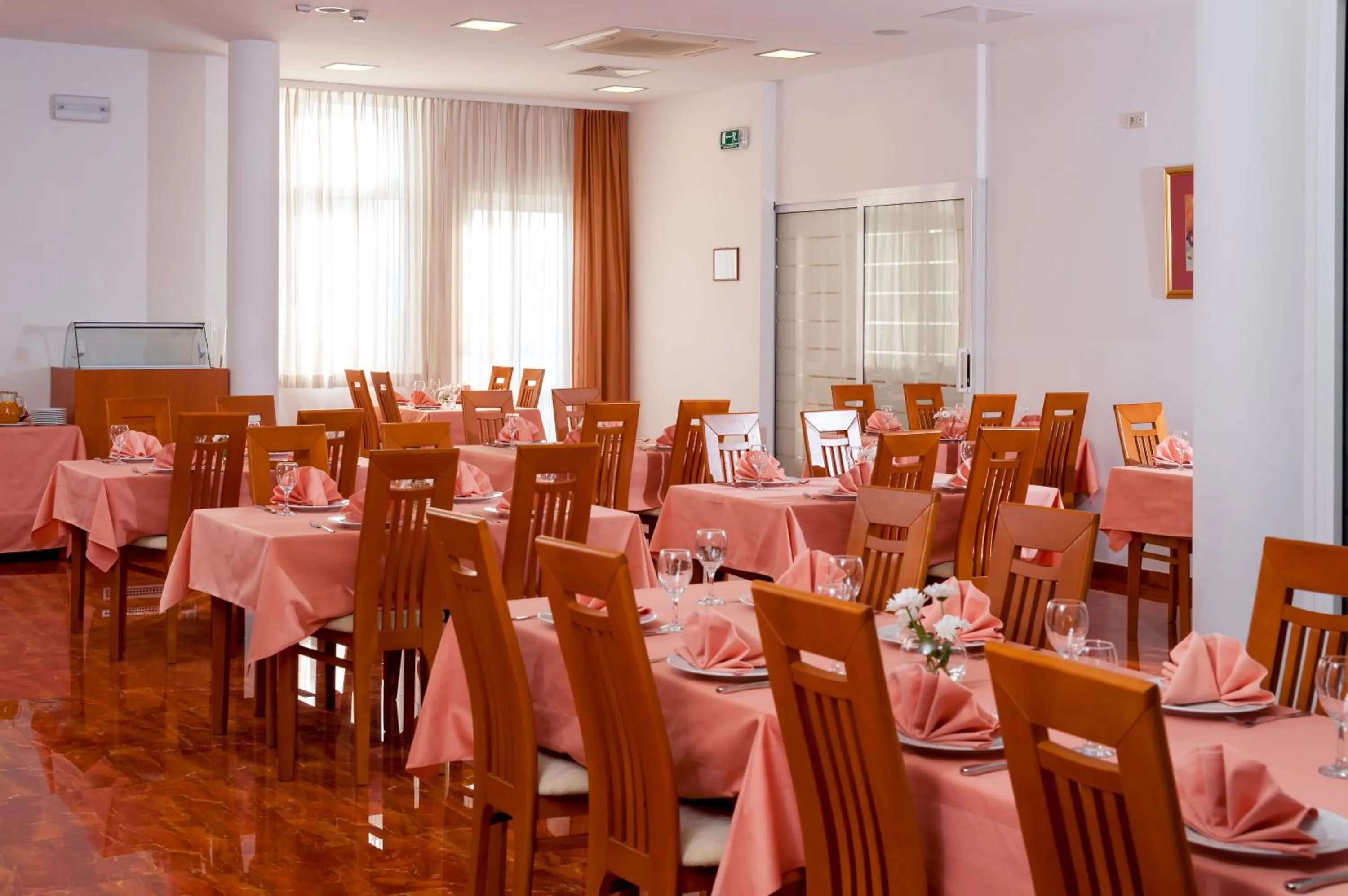 Restaurant/places to eat in Hotel Rotondo