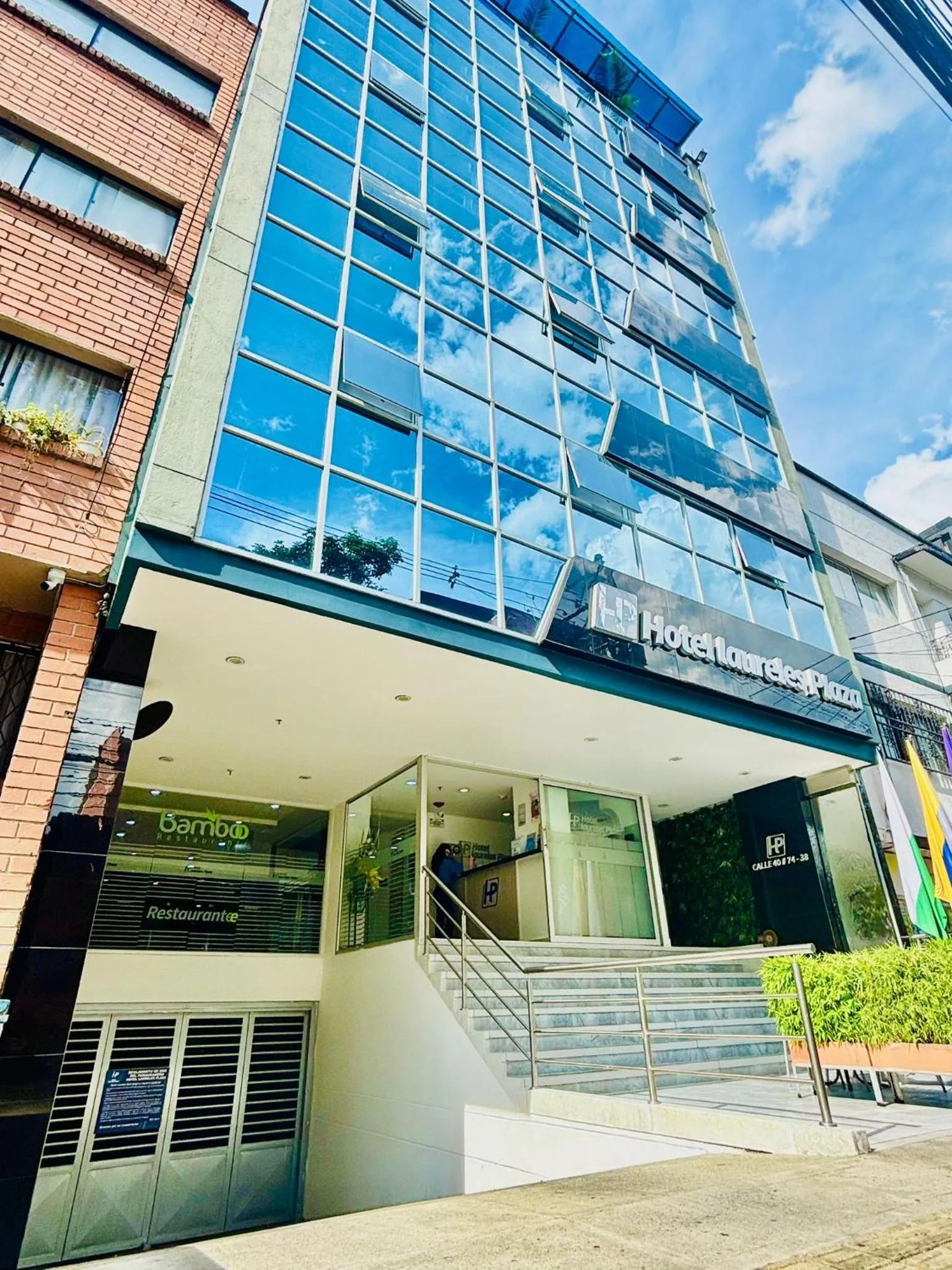 Property building in Hotel Laureles Plaza