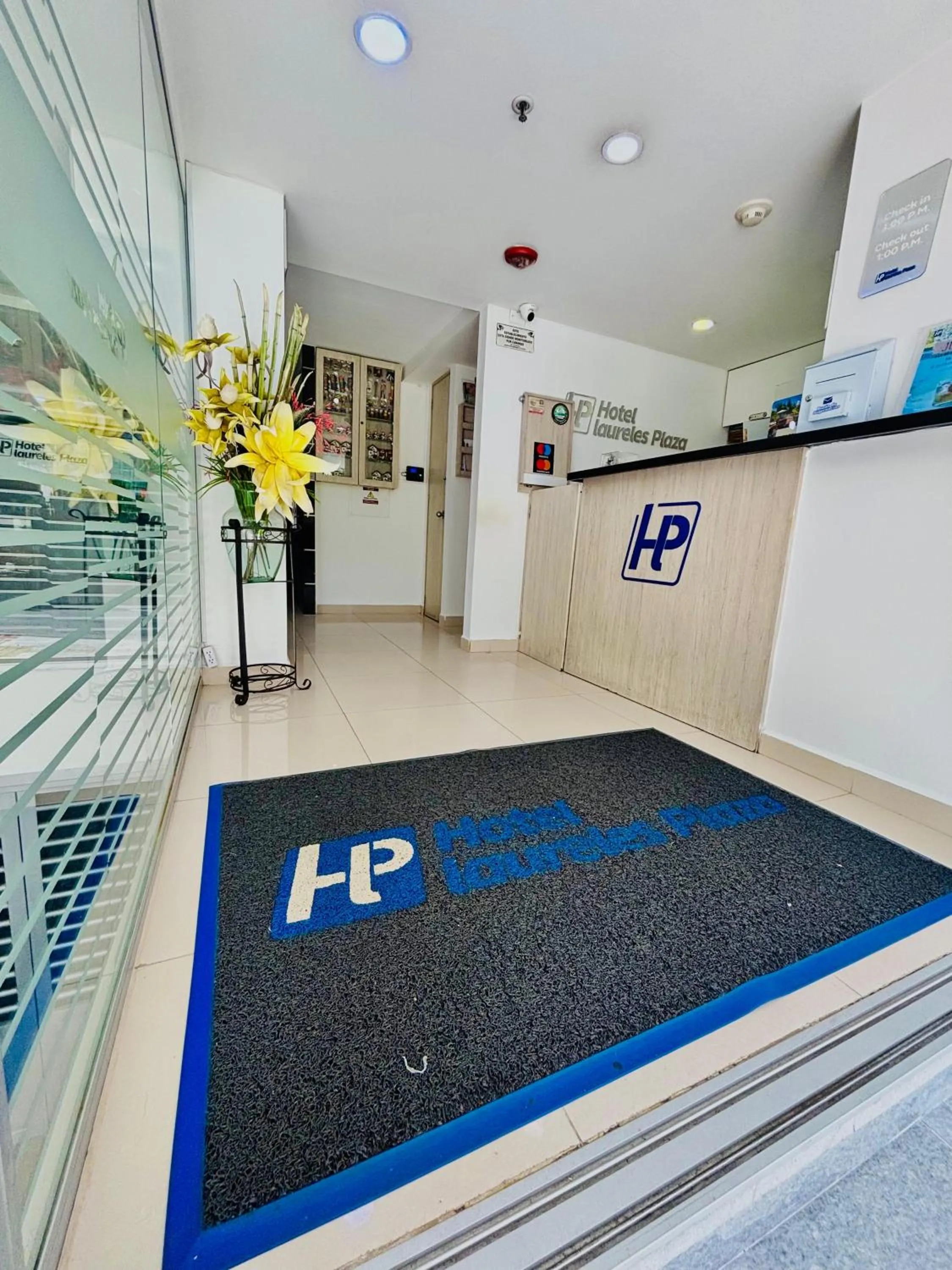 Lobby or reception in Hotel Laureles Plaza