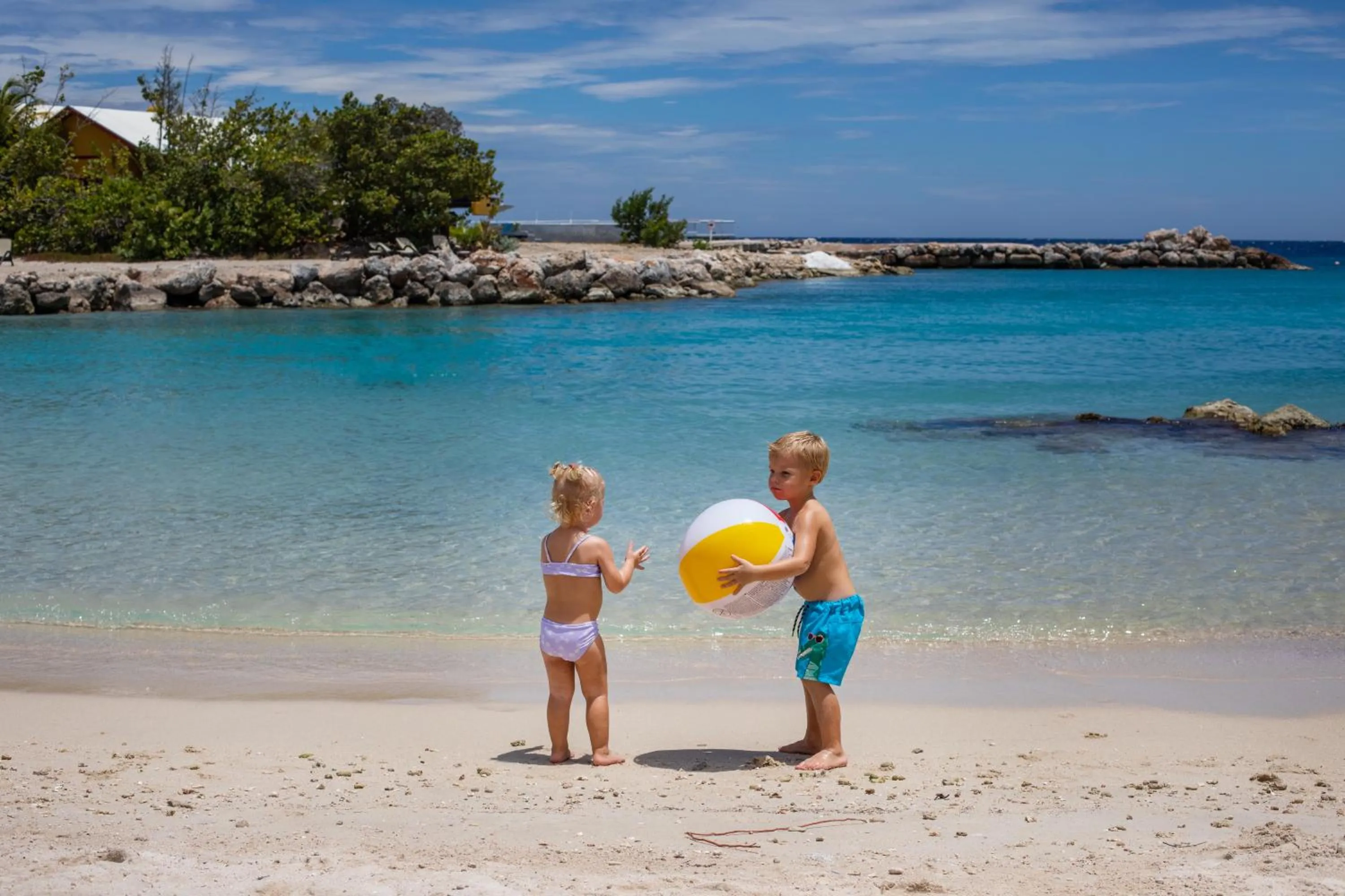 Beach in LionsDive Beach Resort