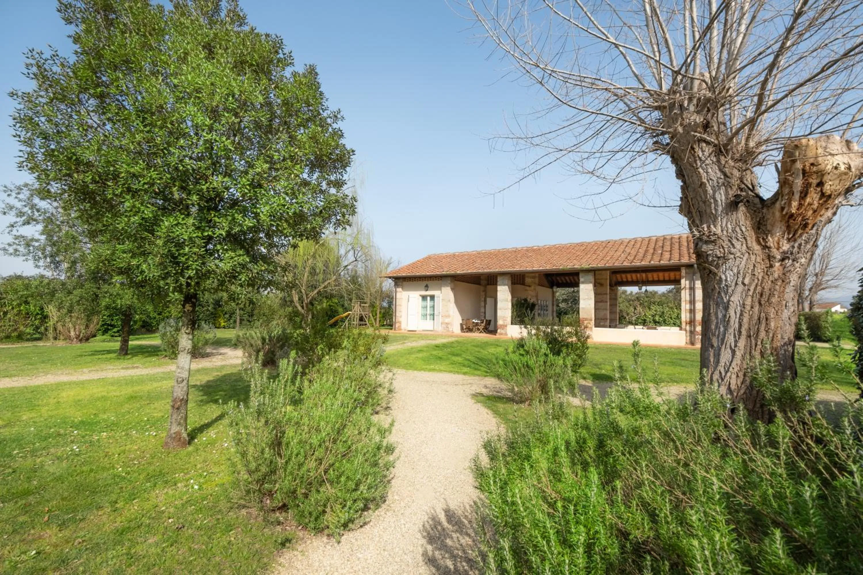 Garden in B&B Borgo di Pratavecchie