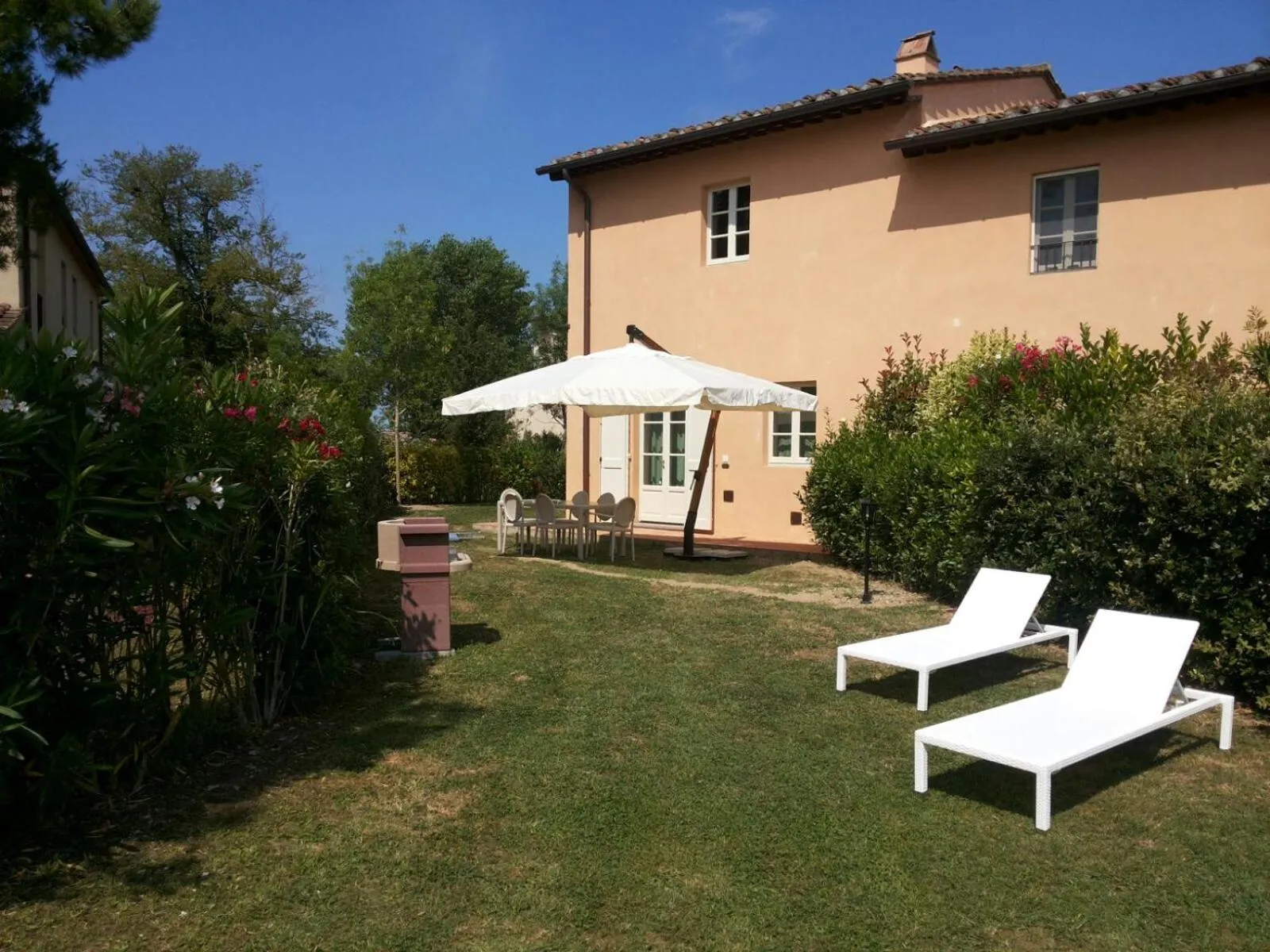 Property building in B&B Borgo di Pratavecchie