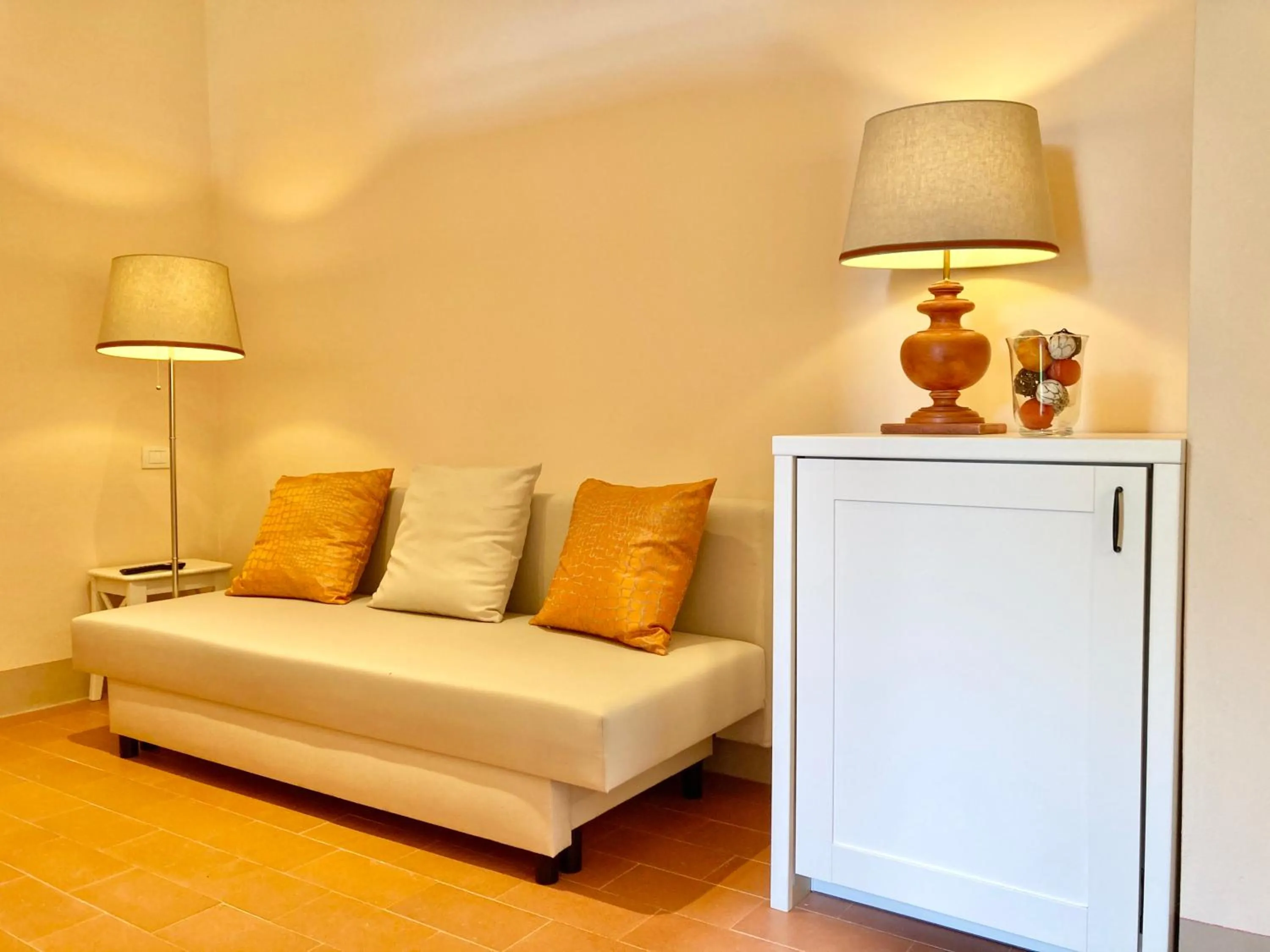 Living room, Bed in B&B Borgo di Pratavecchie