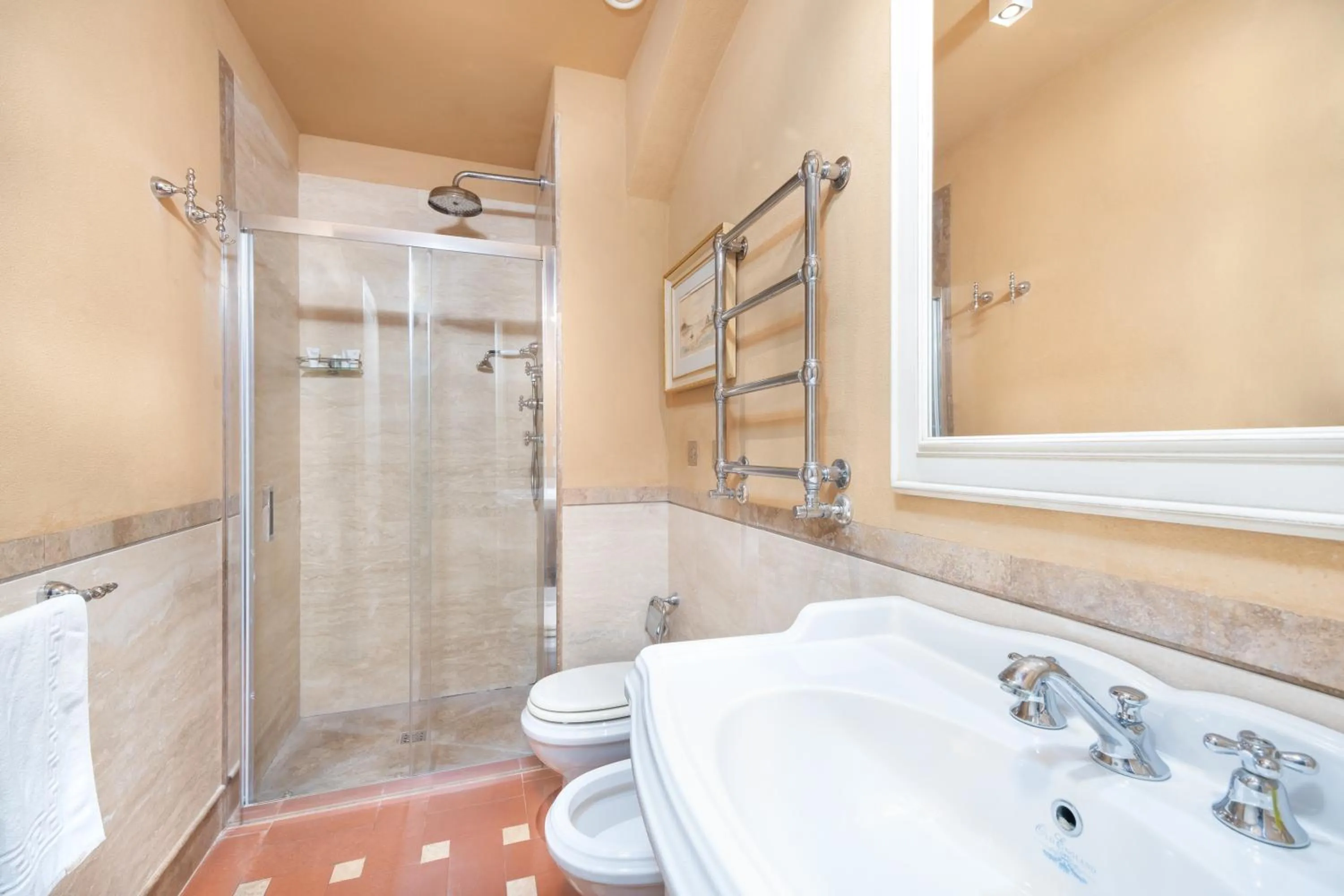 Shower in B&B Borgo di Pratavecchie