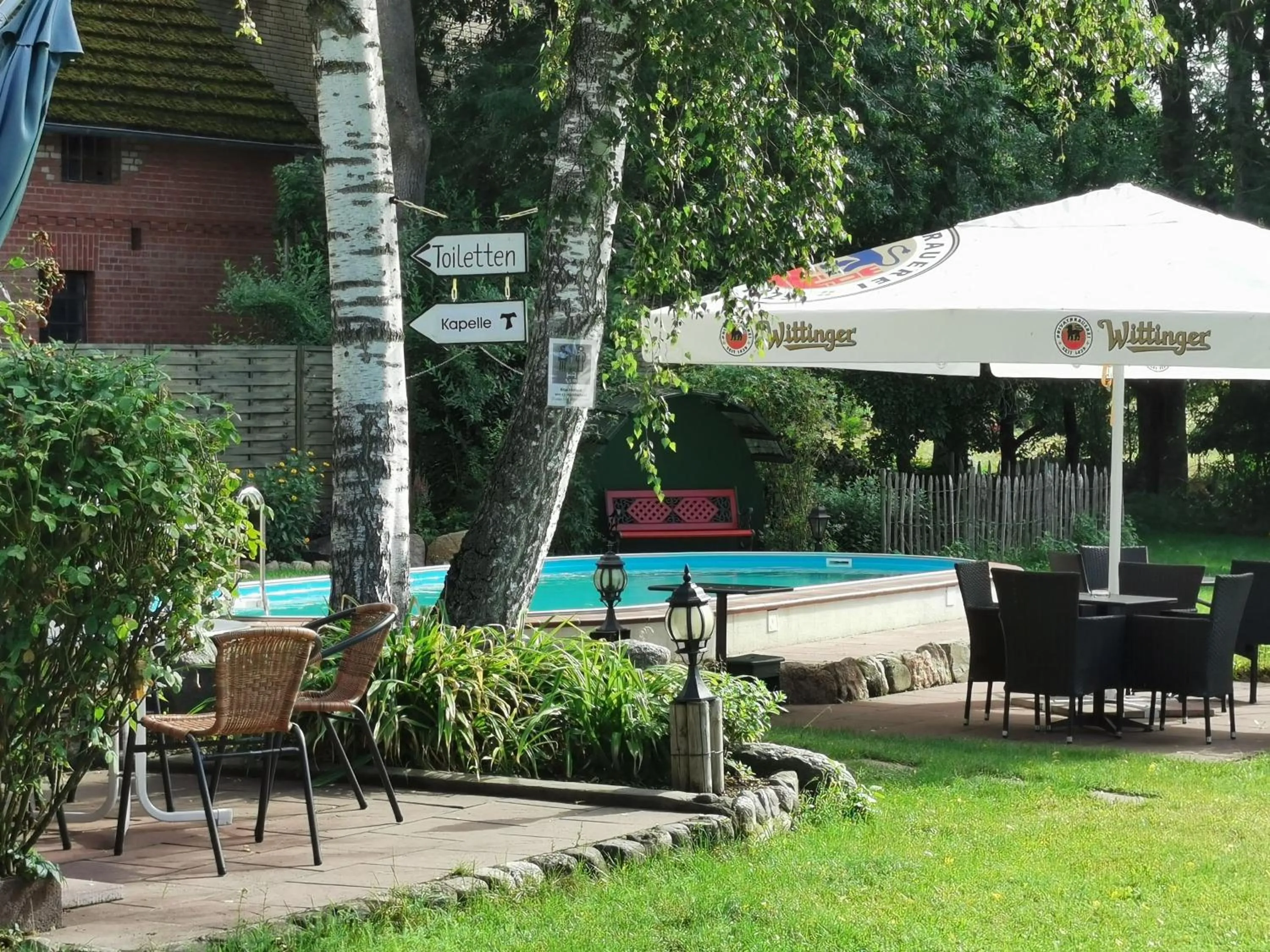 Swimming pool in Landhotel Sonnenhof im Wendland