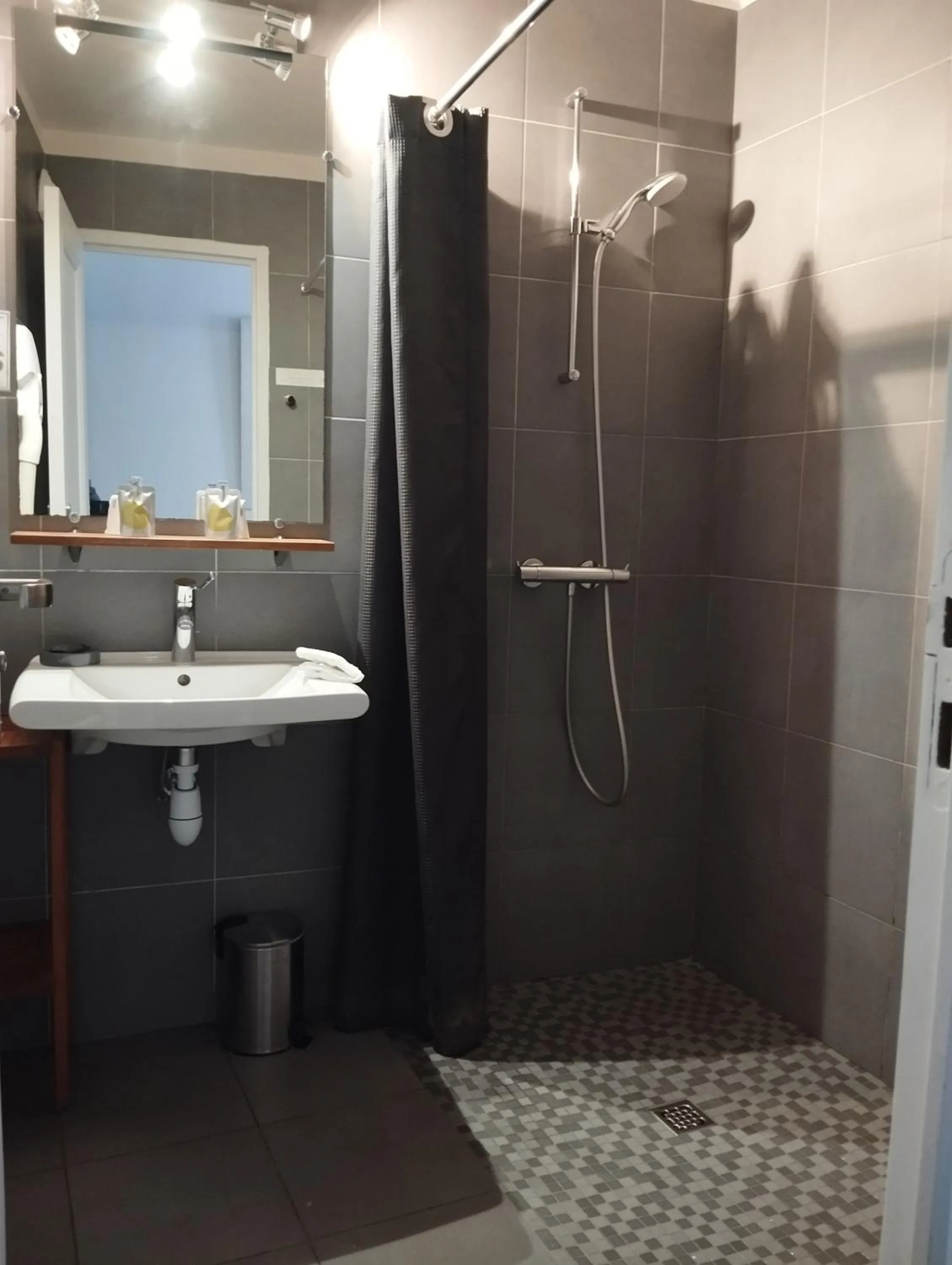 Shower in Le Clos Du GALION - Ile de Ré