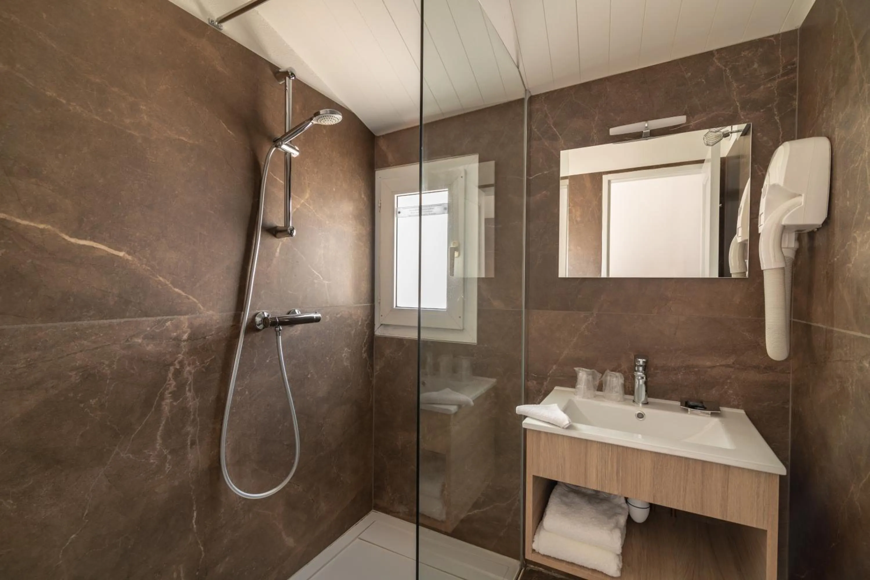 Bathroom in Le Clos Du GALION - Ile de Ré